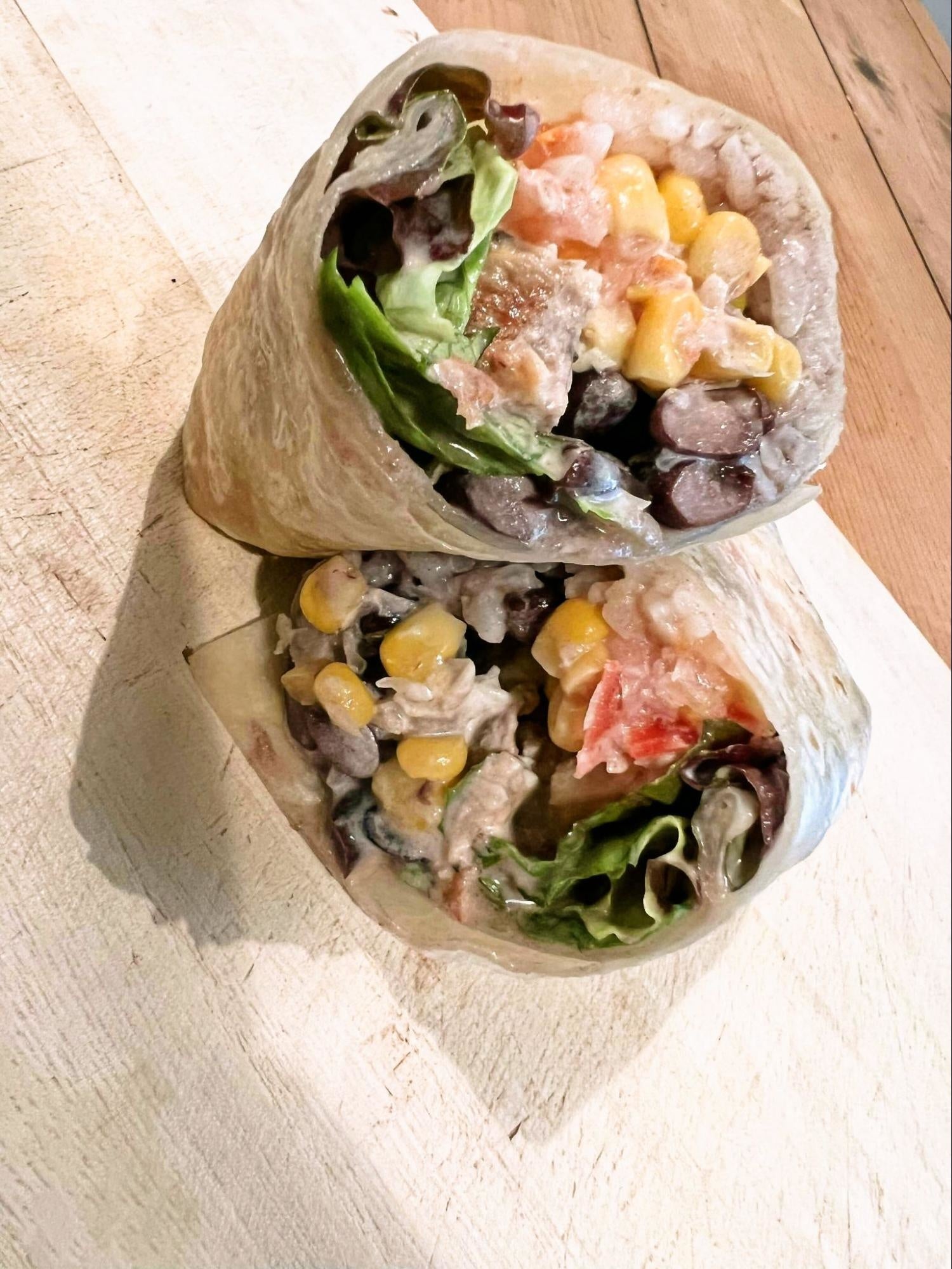 真夜中のミートトーフを使用した「NinjaFoodsブリトー」