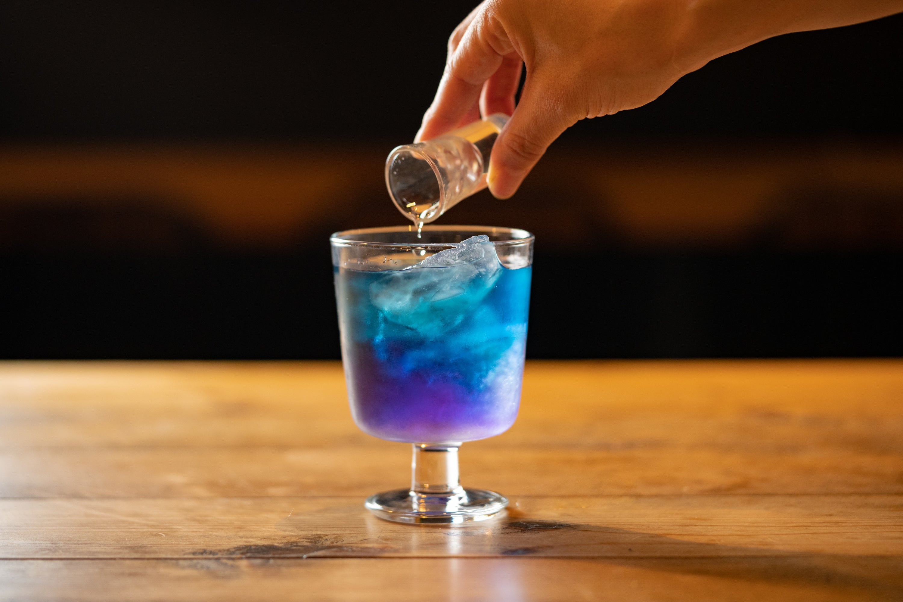 ・BUTTERFLY PEA LEMON（バタフライピーレモン）提供：株式会社バタフライピー研究所