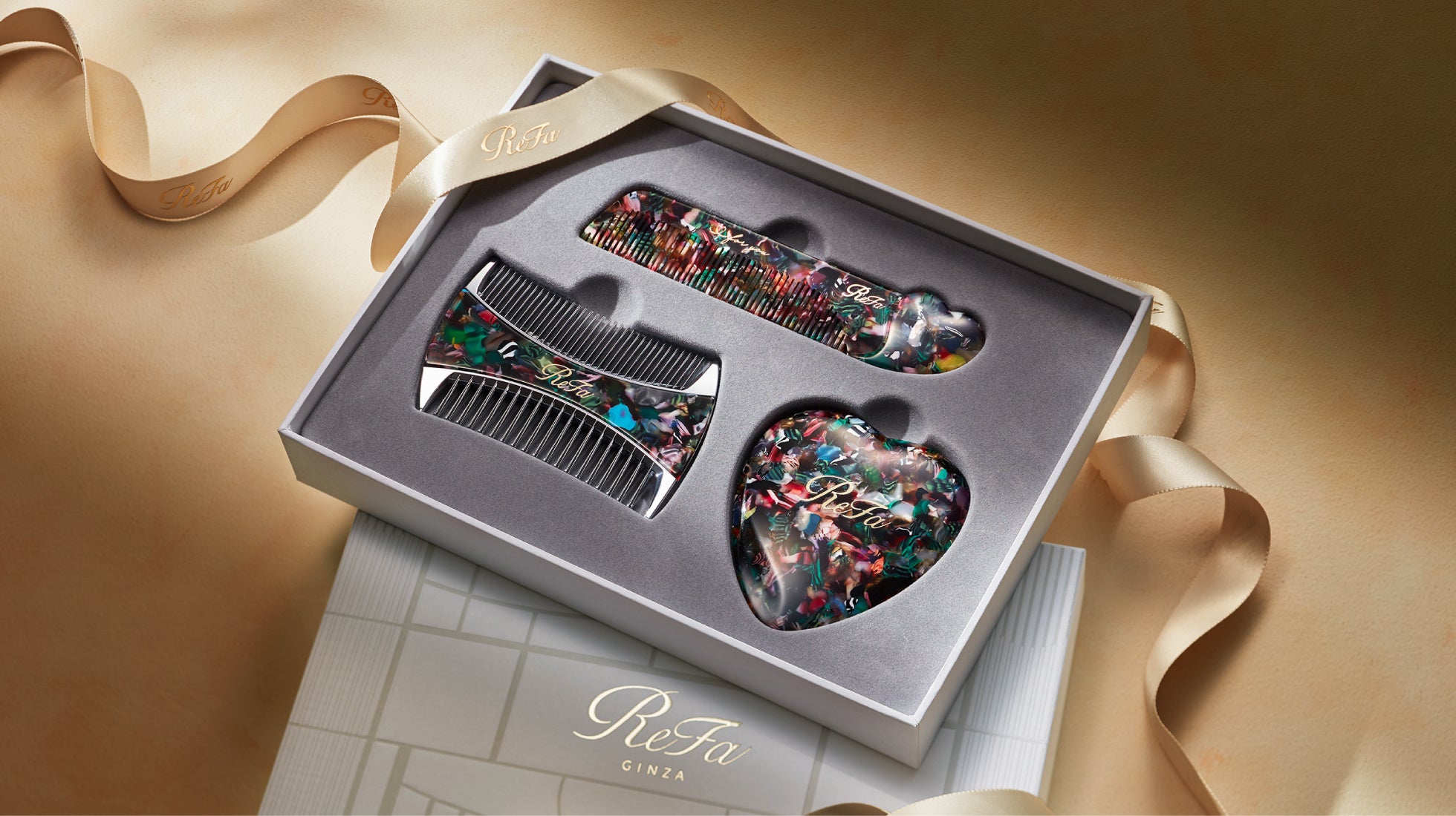 リファ新登場の美顔器「リファビューテック レイズ」と美容液を購入