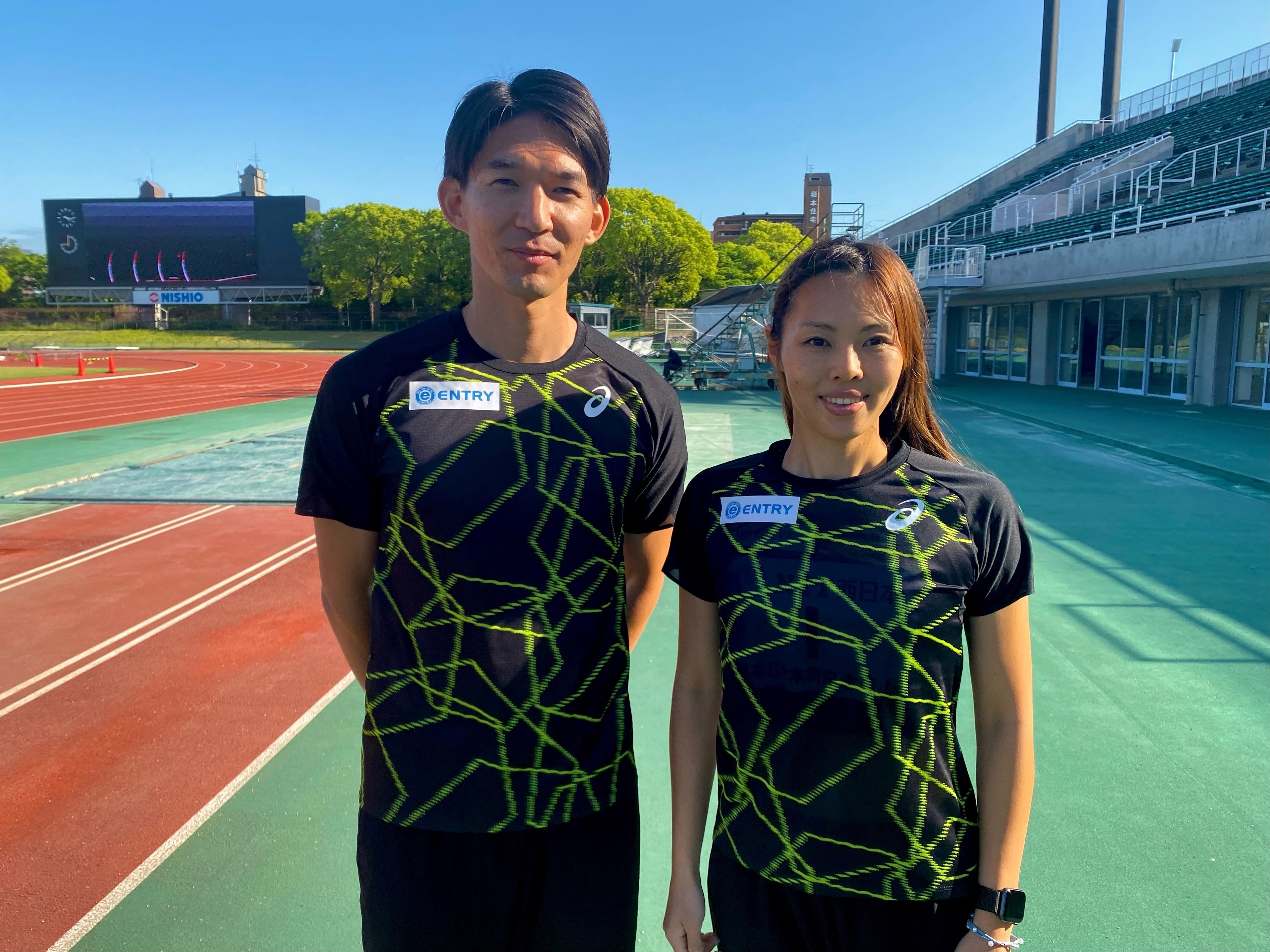 （左）ガイドランナー塩川竜平　（右）澤田優蘭選手