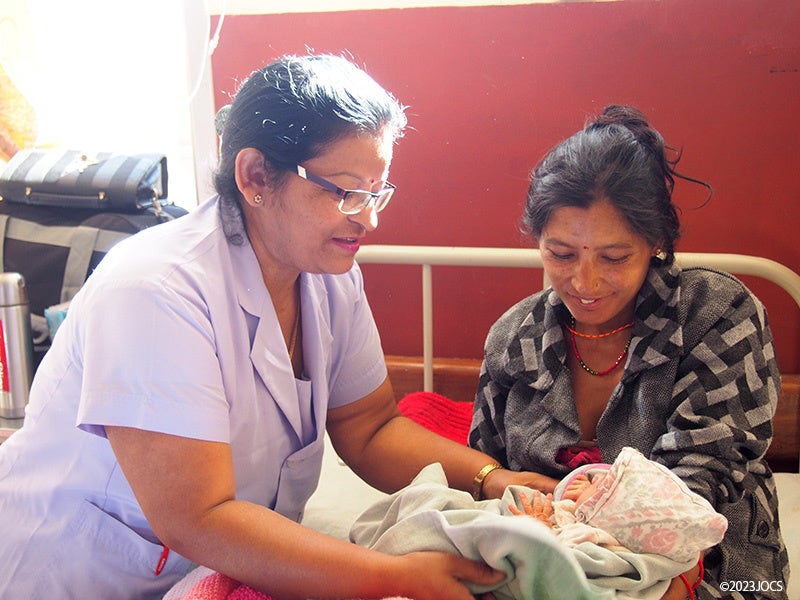 JOCSの奨学金で学んだ看護師（ネパール）