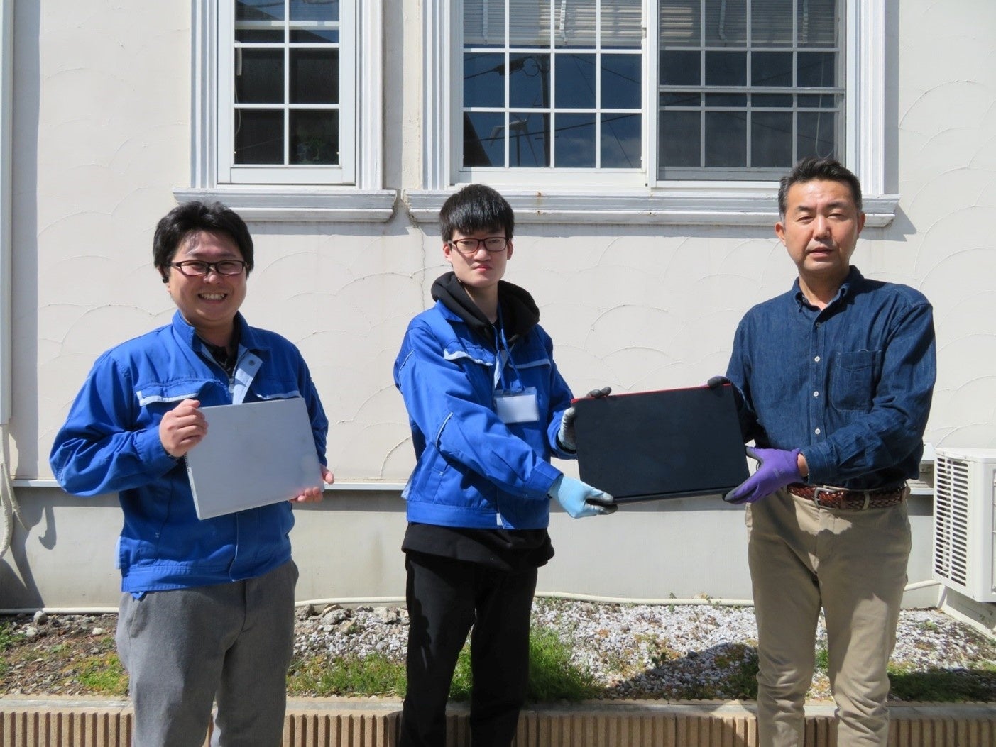 日本基板ネットワークのみなさんと当社戦略開発本部 次長代理 中村