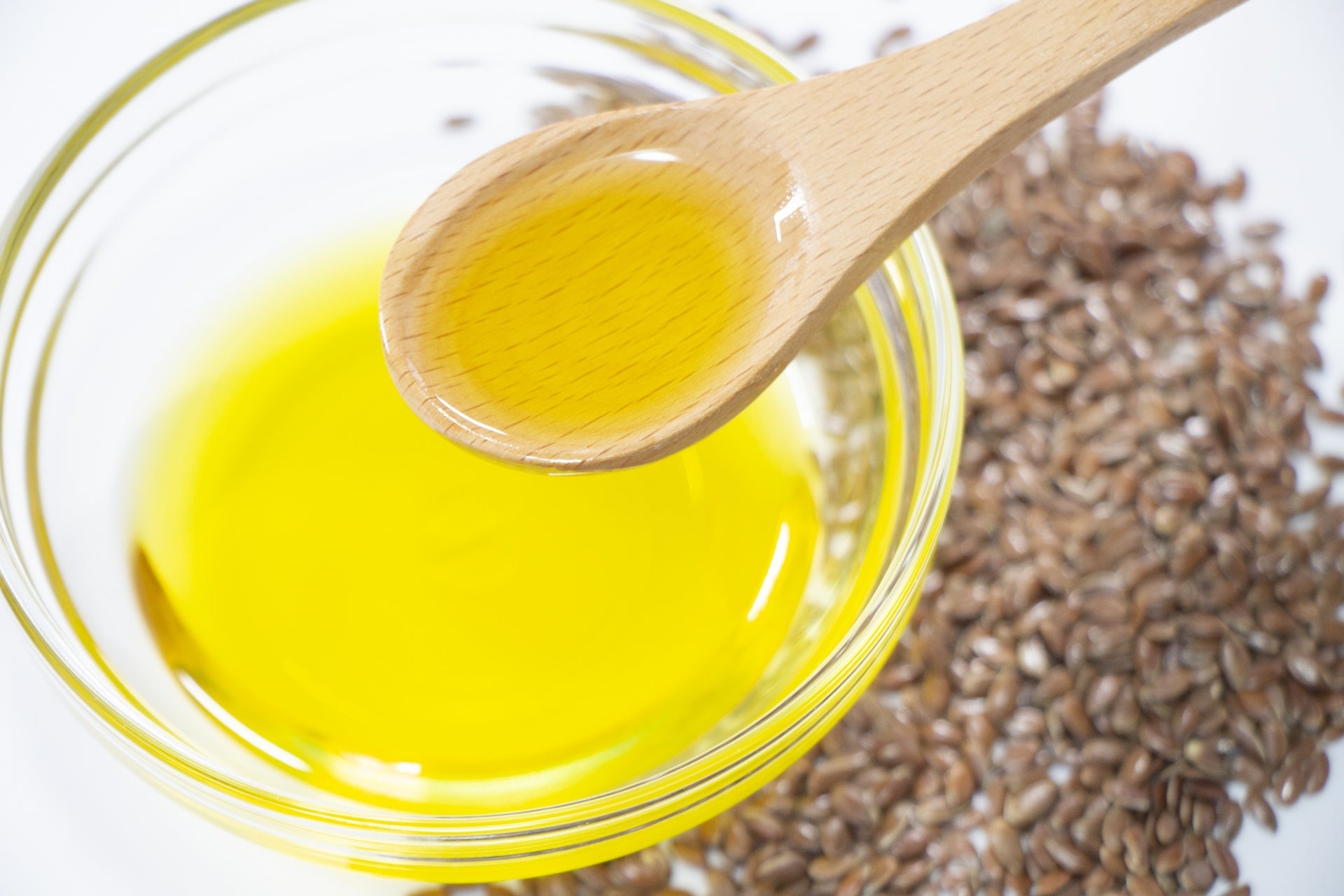 アマニ油(イメージ)