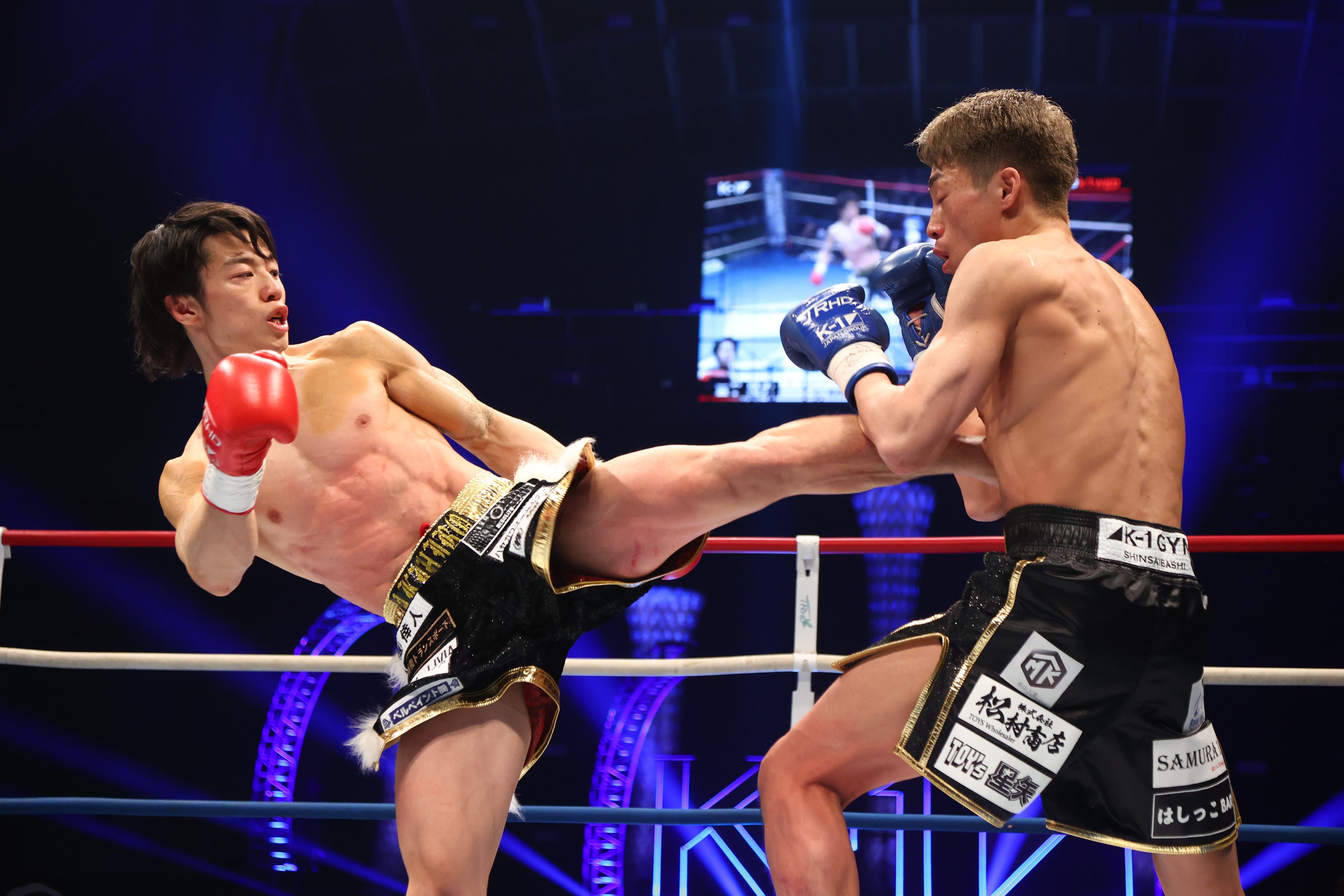 金子晃大VS黒田 勇斗