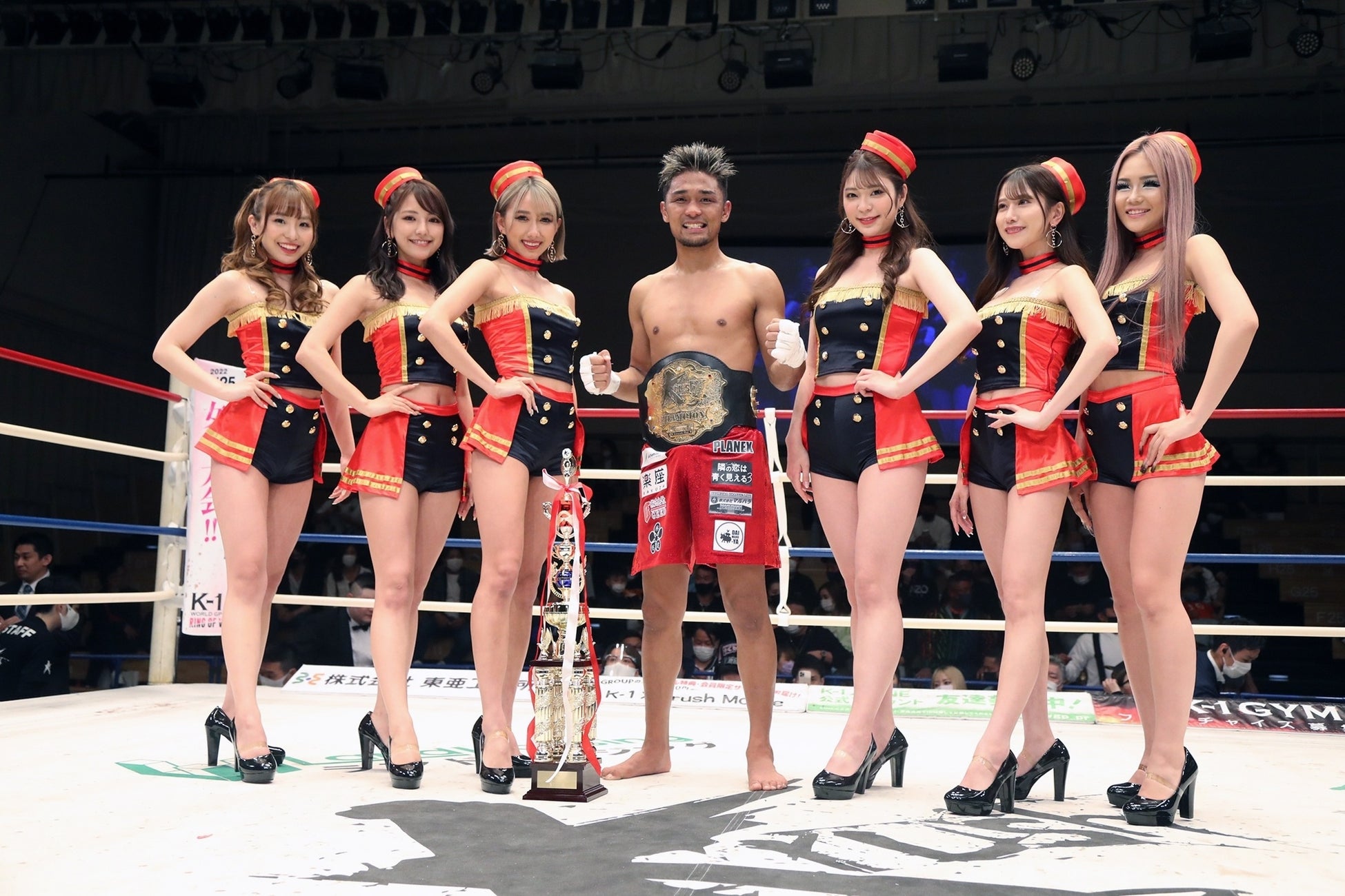 女優 片山萌美さんが Krush 136 のゲスト解説に登場 Krushガールズの新メンバーも初お目見え K 1実行委員会のプレスリリース 女優 片山萌美さんが Krush 136 のゲスト解説に登場 Krushガールズの新メンバーも初お目見え K 1実行委員会のプレスリリース