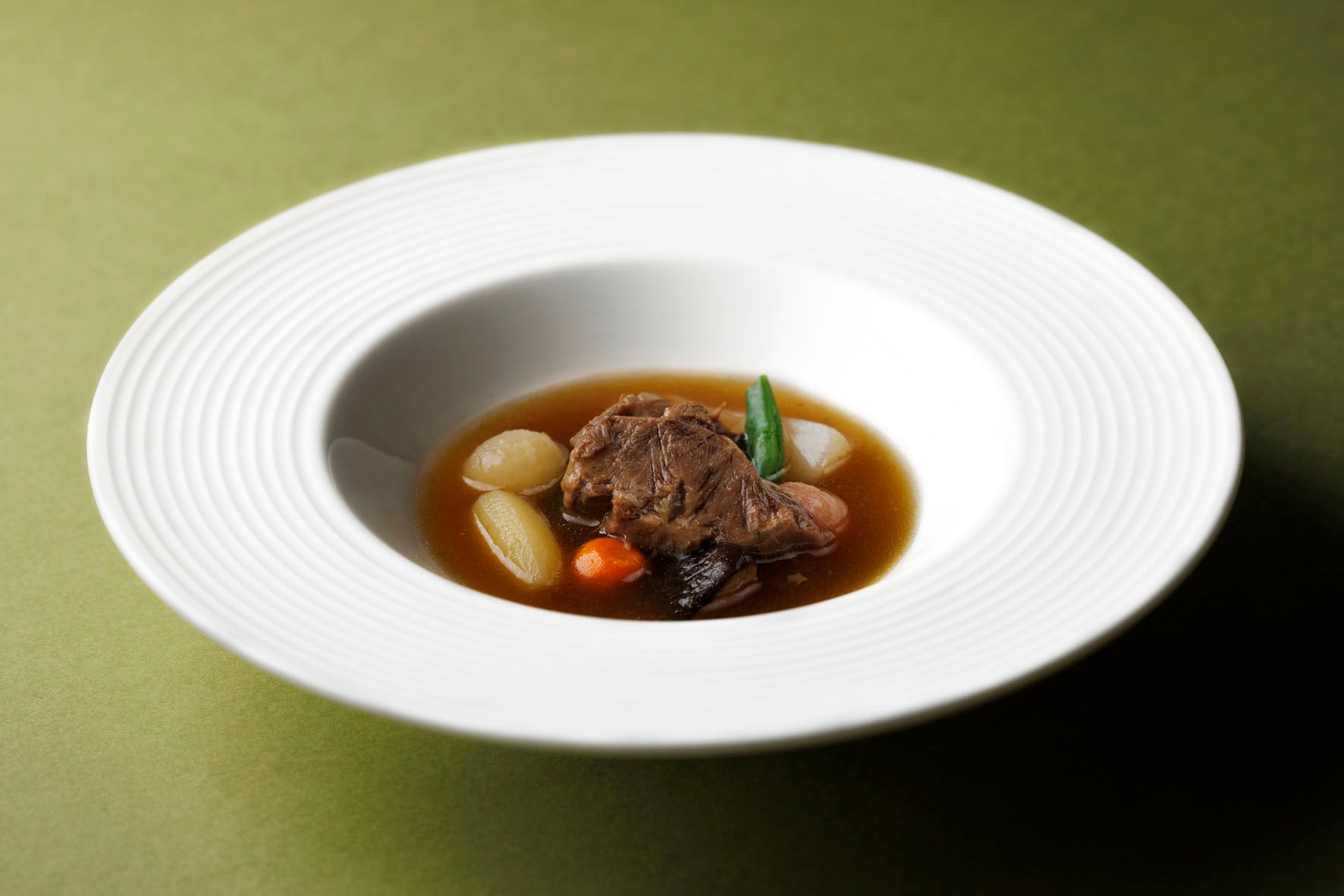 仙台牛スネ肉のポーテ風スープ