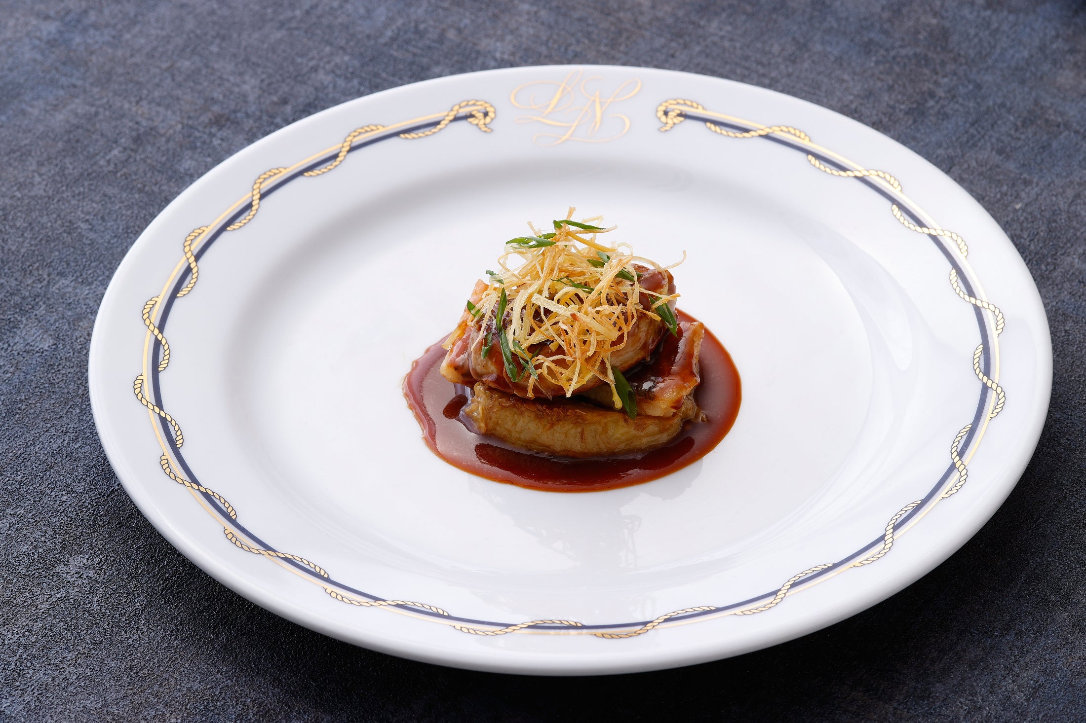 フォアグラとアナゴのポワレ 秋ナス添え ポルト酒ソース