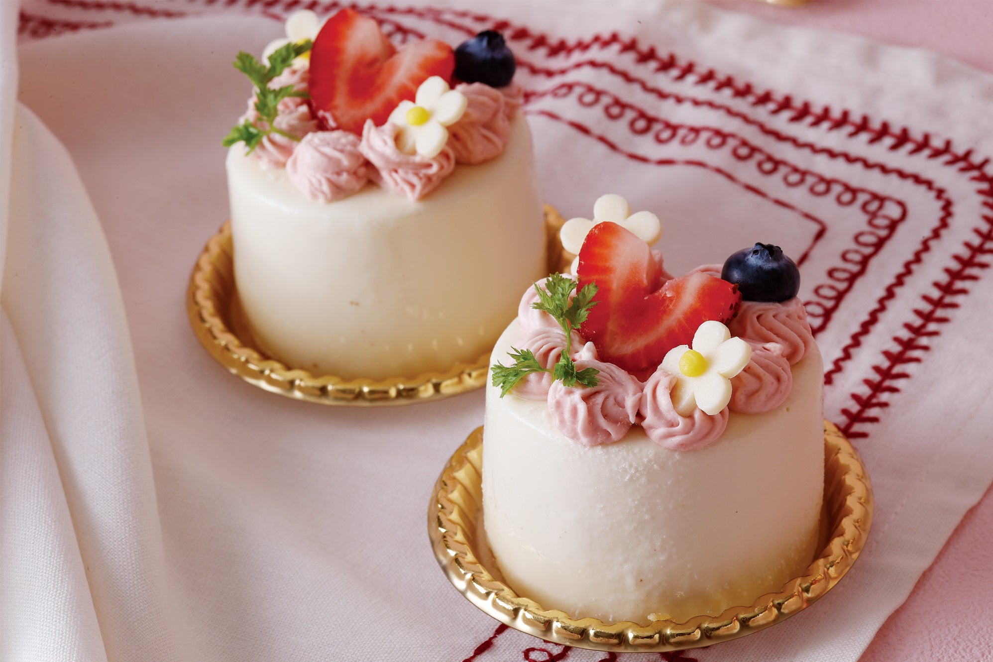 いちごミルクムース