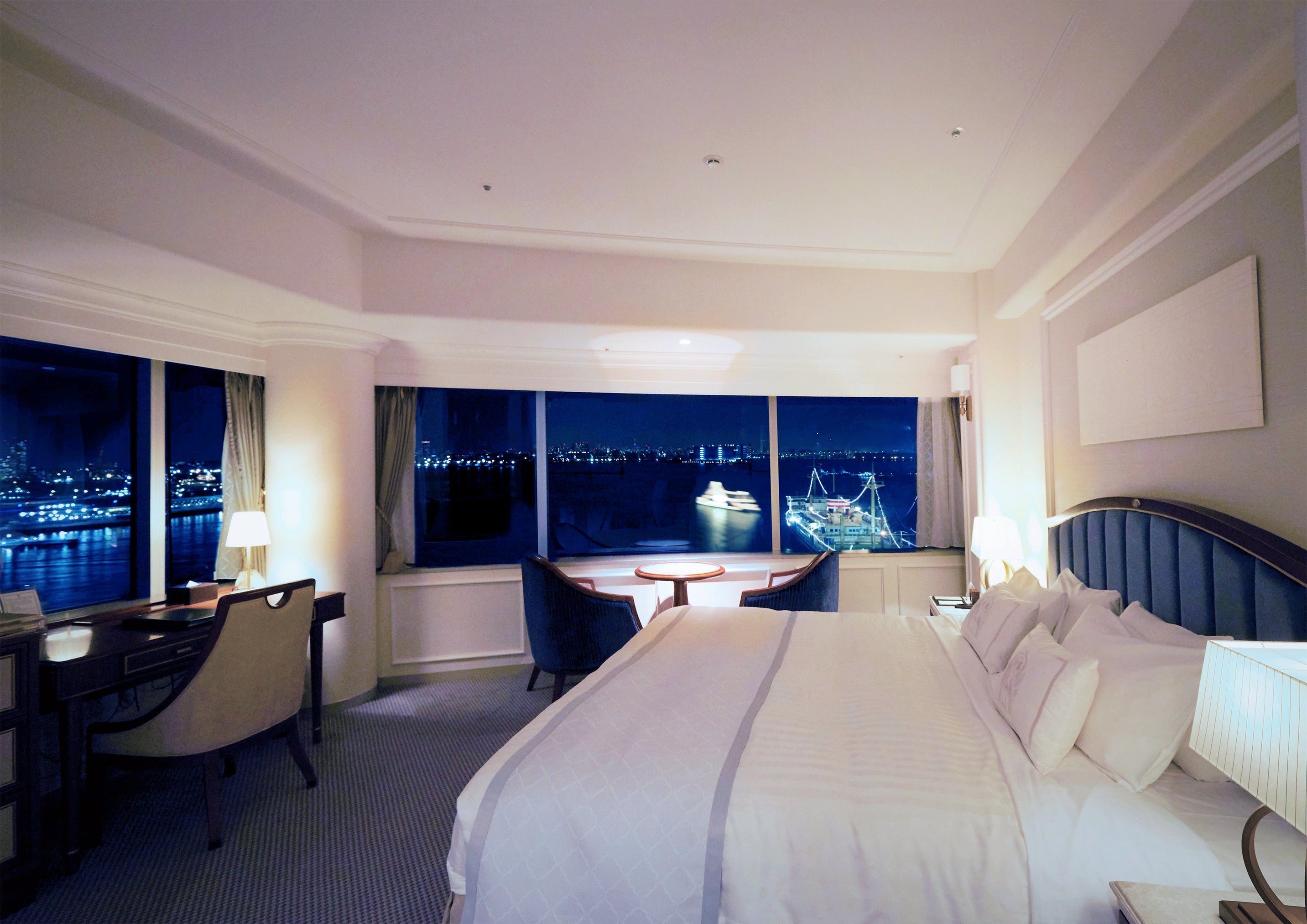 タワー館スーペリアフロア　ベイフロント コーナーダブル