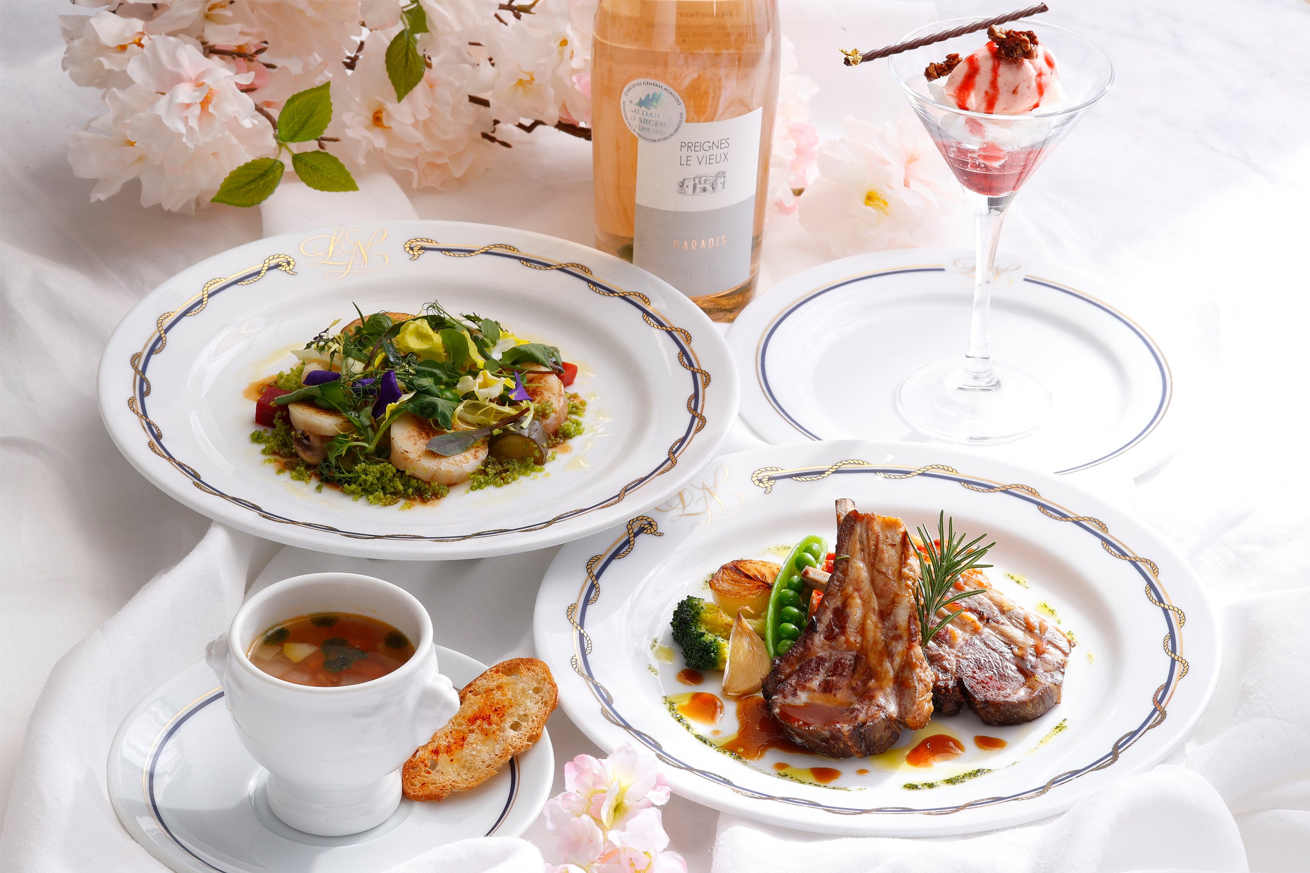 春の会食にふさわしい華やかな本格フランス料理「春のお祝いランチ・ディナー」（画像は「春のお祝いランチ」）