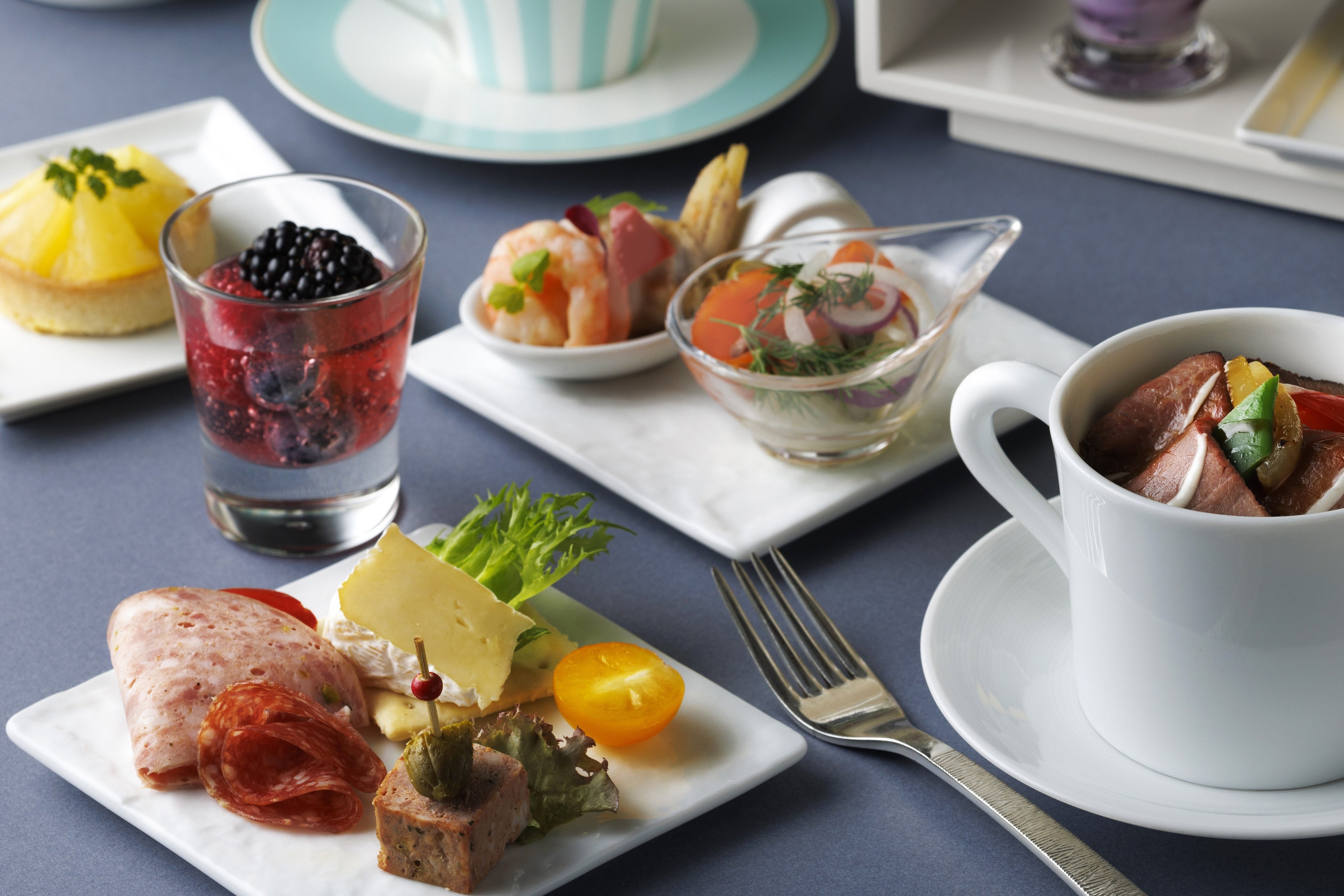 華やぐ香りのチーズスイーツ トワイライトハイティー イメージ