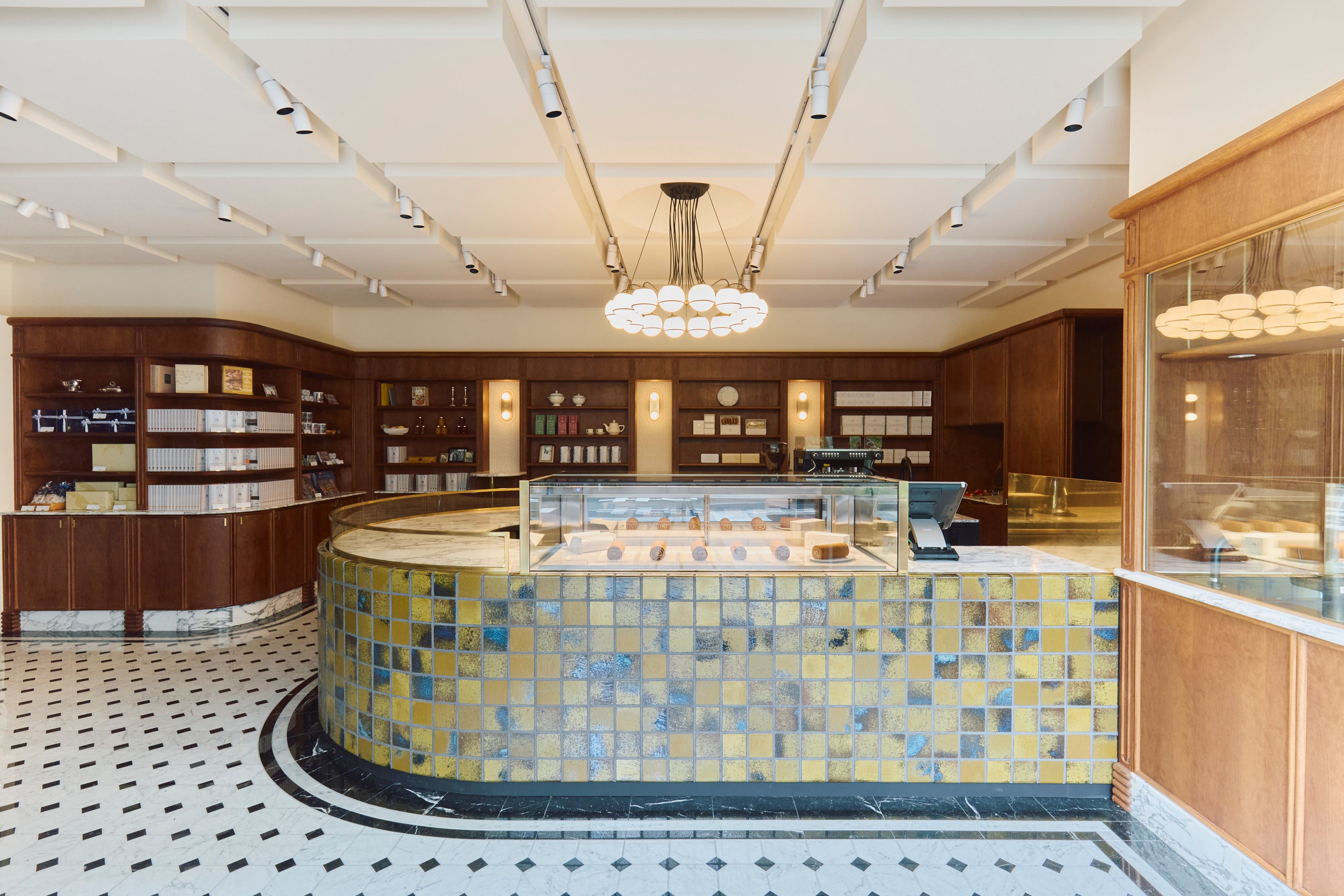 S.Weil by HOTEL NEW GRAND