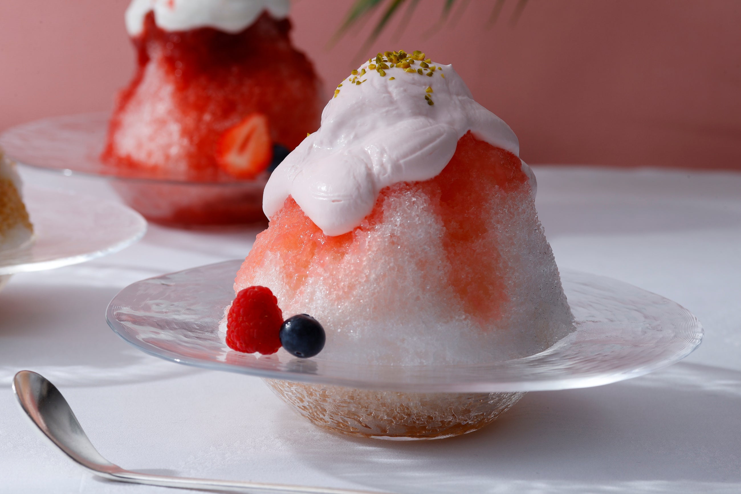 ピーチティーフラッペ　￥1,834（税金・サービス料込）