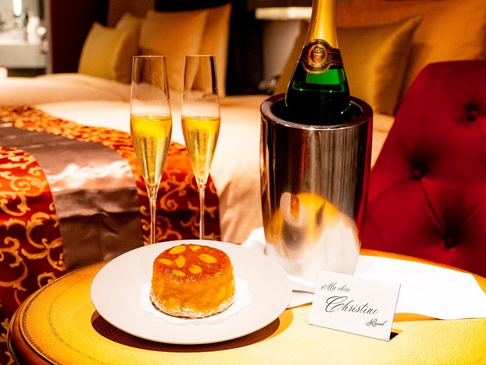 ウェルカムスイーツ＆ スパークリングワイン