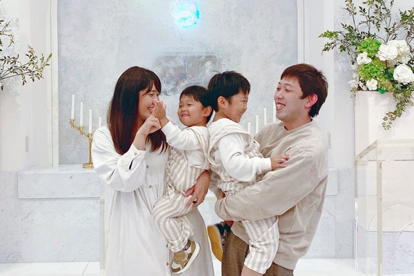 コロナ禍で結婚式が挙げられなかった方にチャペルで無料撮影をプレゼント。