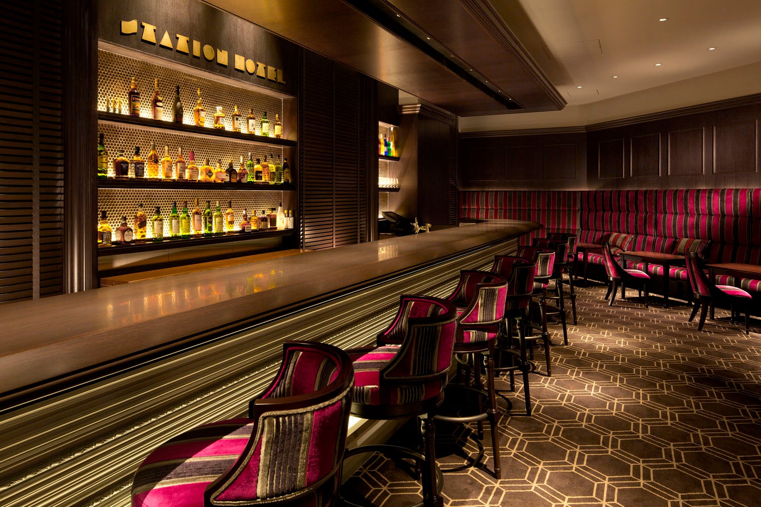 バー＆カフェ〈カメリア〉 イメージ