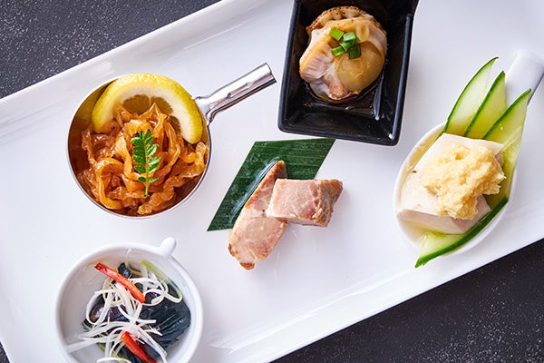 広東焼き物入り 前菜五種盛り合わせ