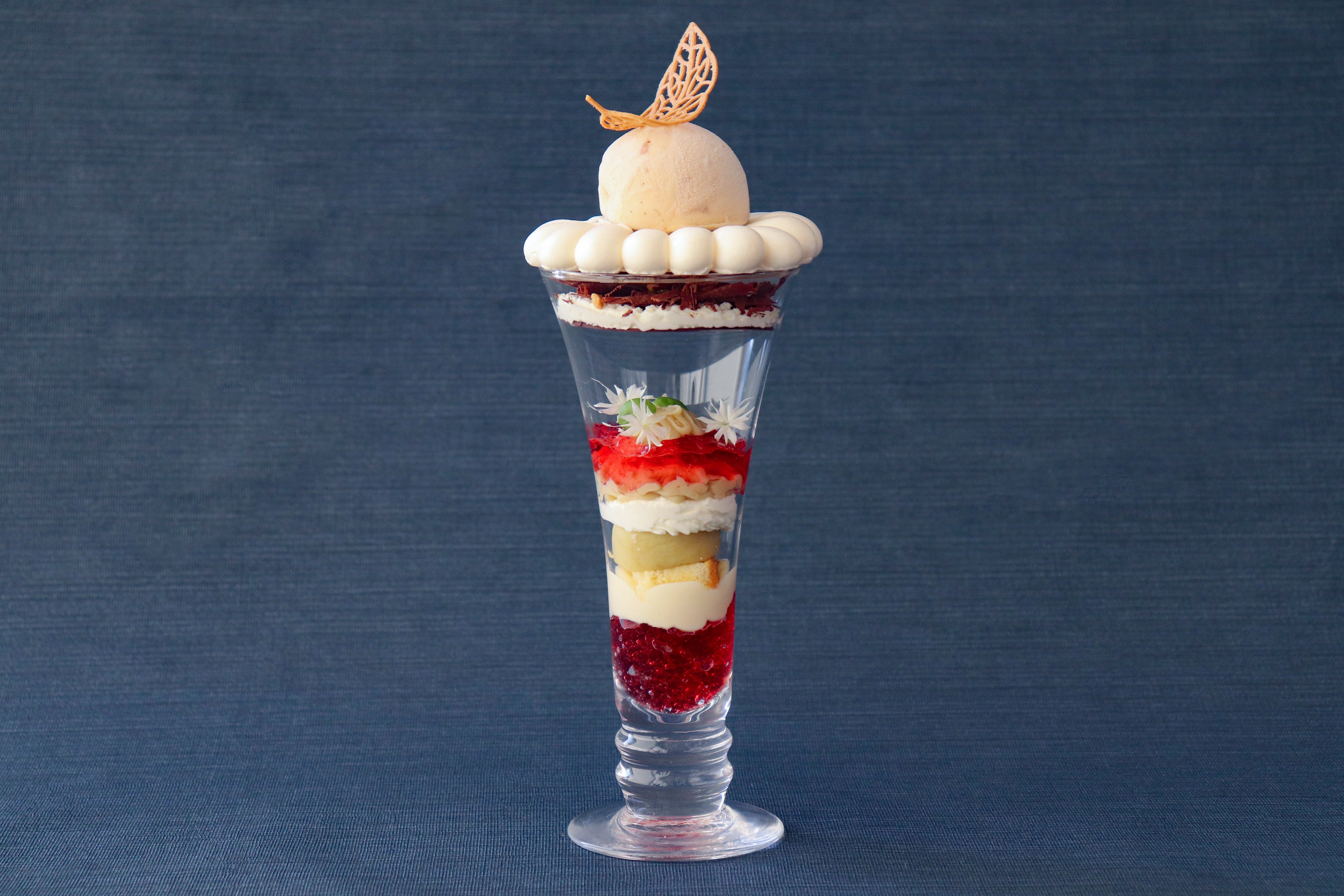 3種の栗とクランベリージュレのパフェ_イメージ1