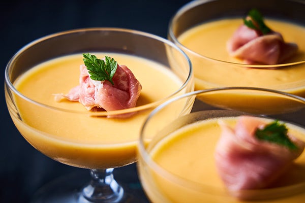 南信州市田柿のムース 生ハム飾り