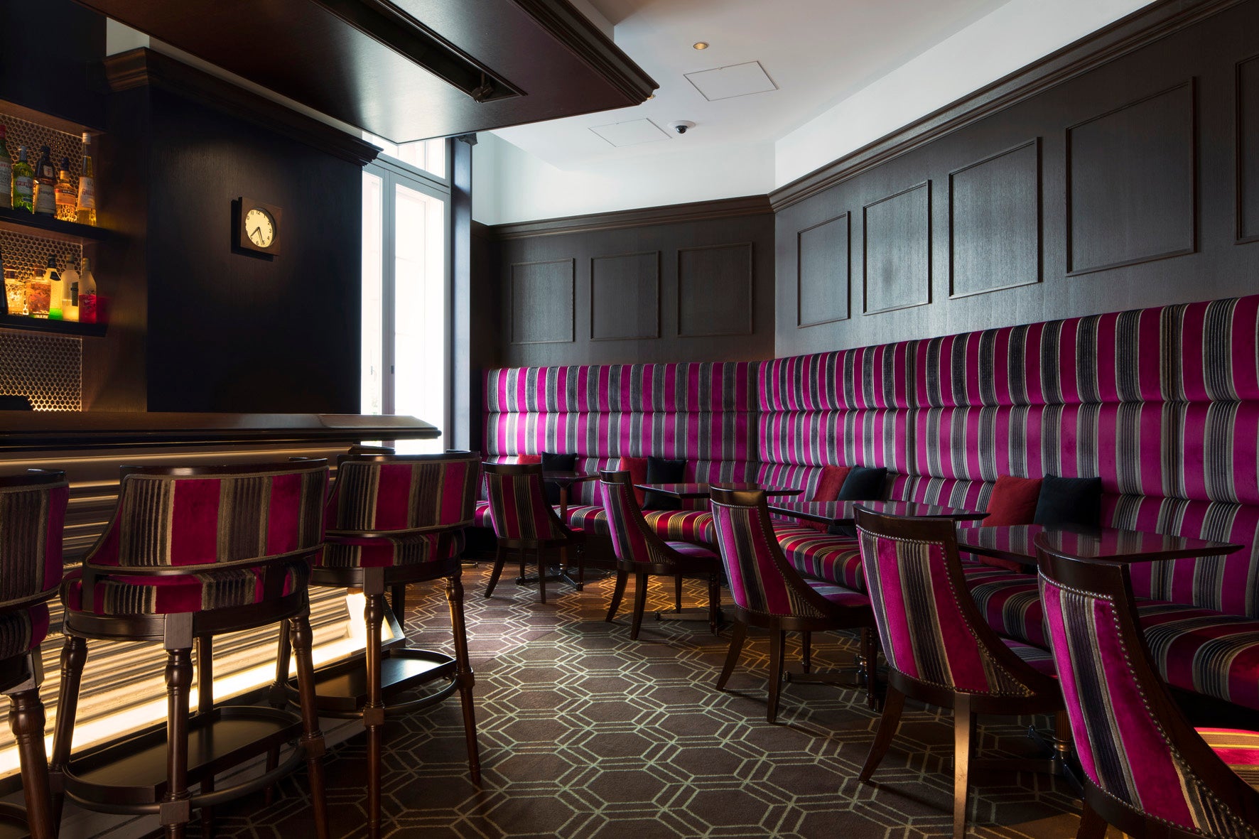 バー&カフェ〈カメリア〉 イメージ