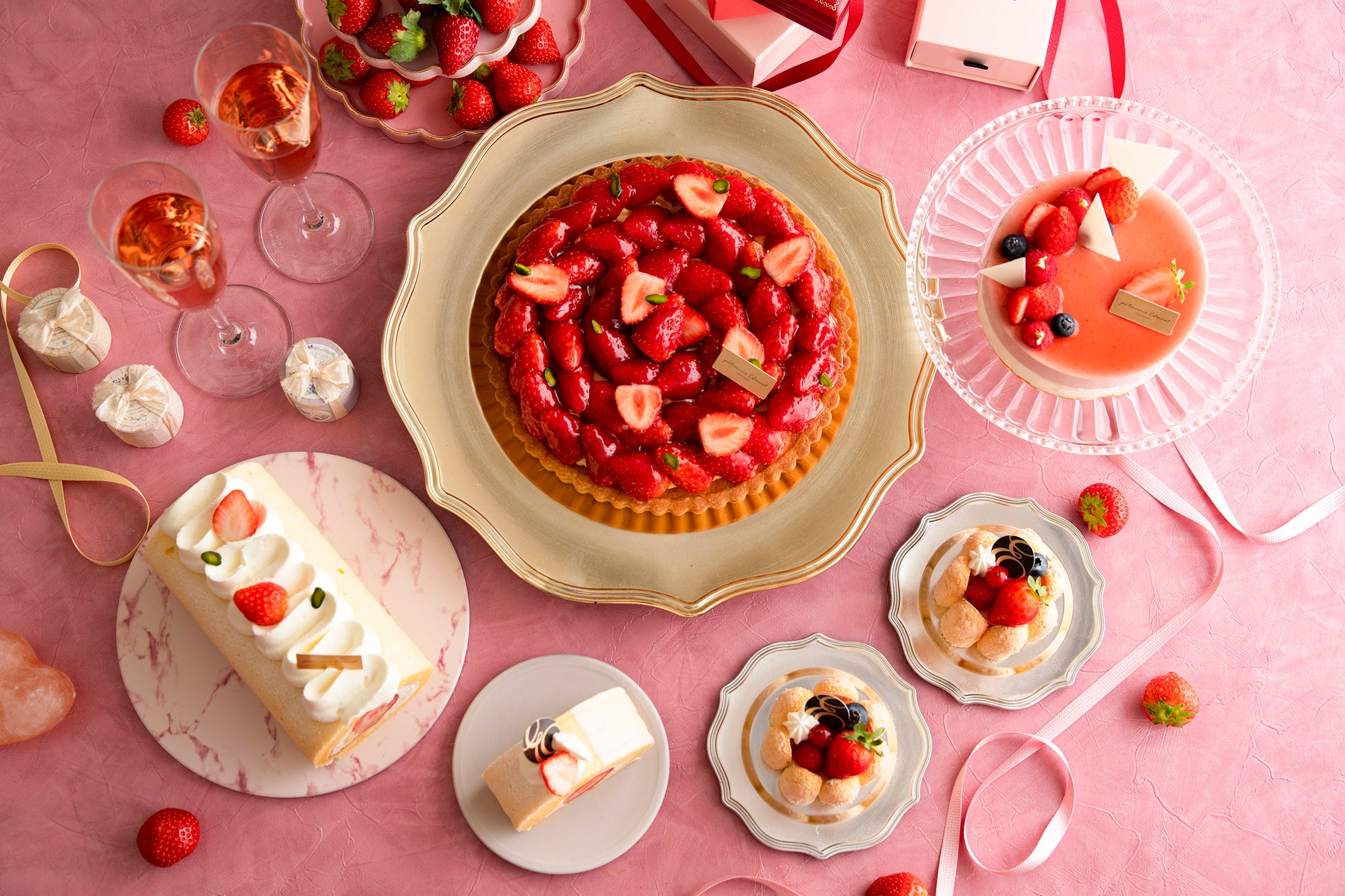 「パティスリー エドモント」が提供するイチゴのスイーツ