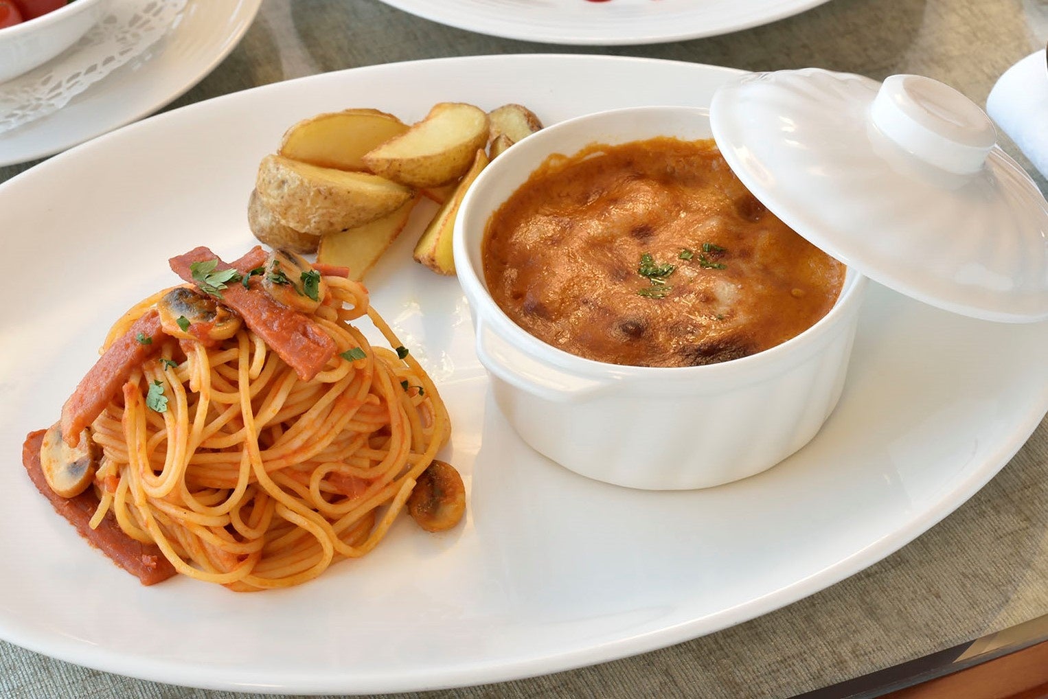 発祥メニューのルームサービス