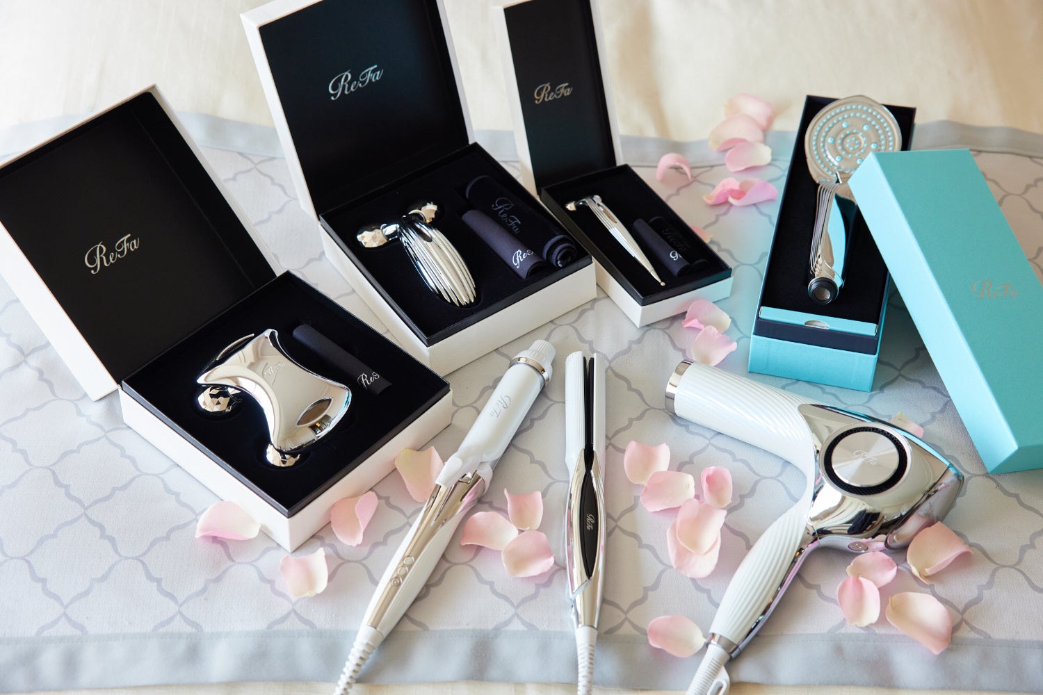 ReFa 製品をお試しいただける宿泊プラン「グランドクラブフロアのReFaルームで過ごす 憧れの美活ステイ」