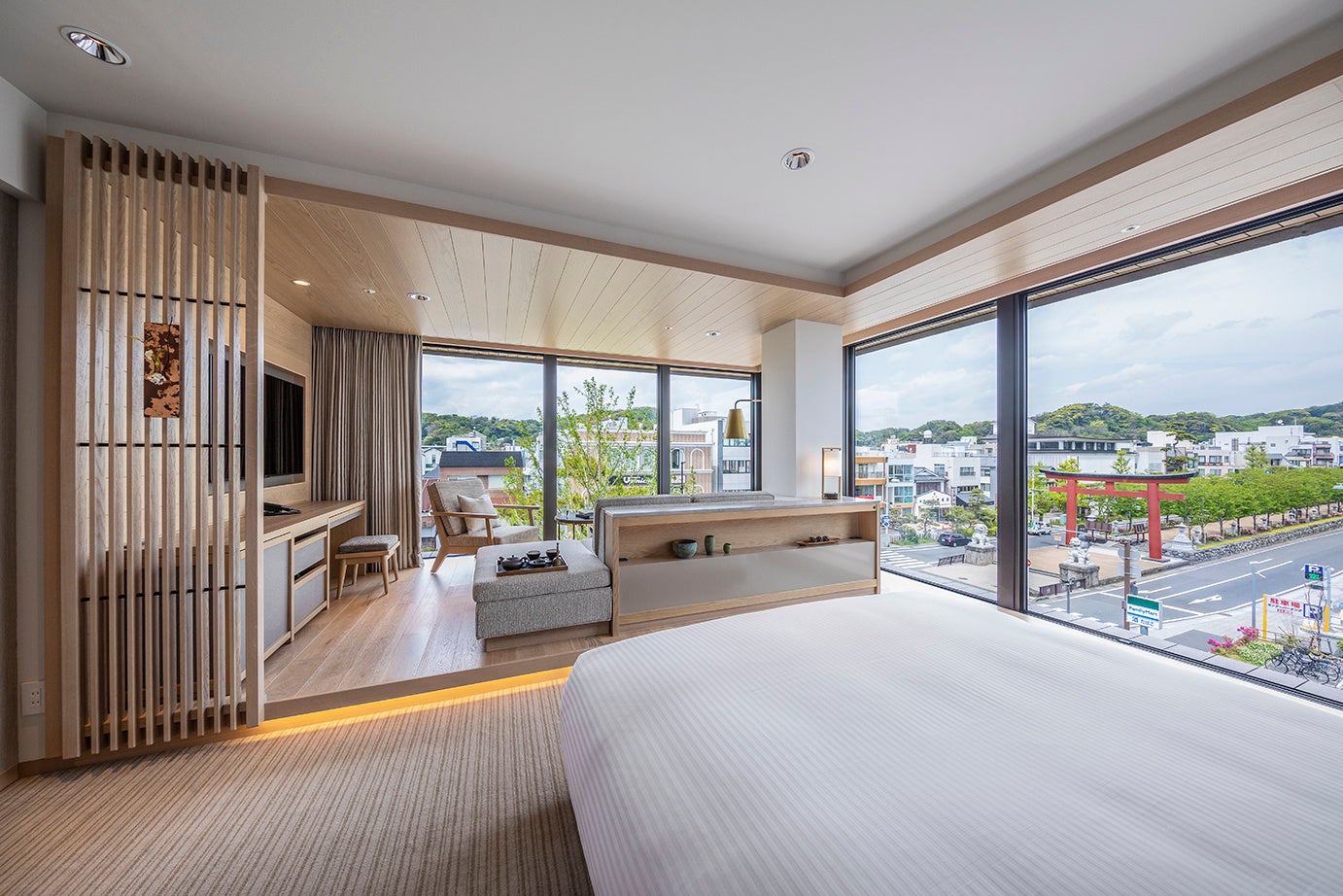 二の鳥居を一望できるプレミアムコーナールーム