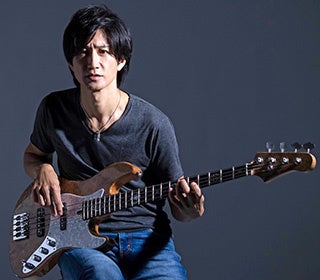 徳永暁人（Bass）