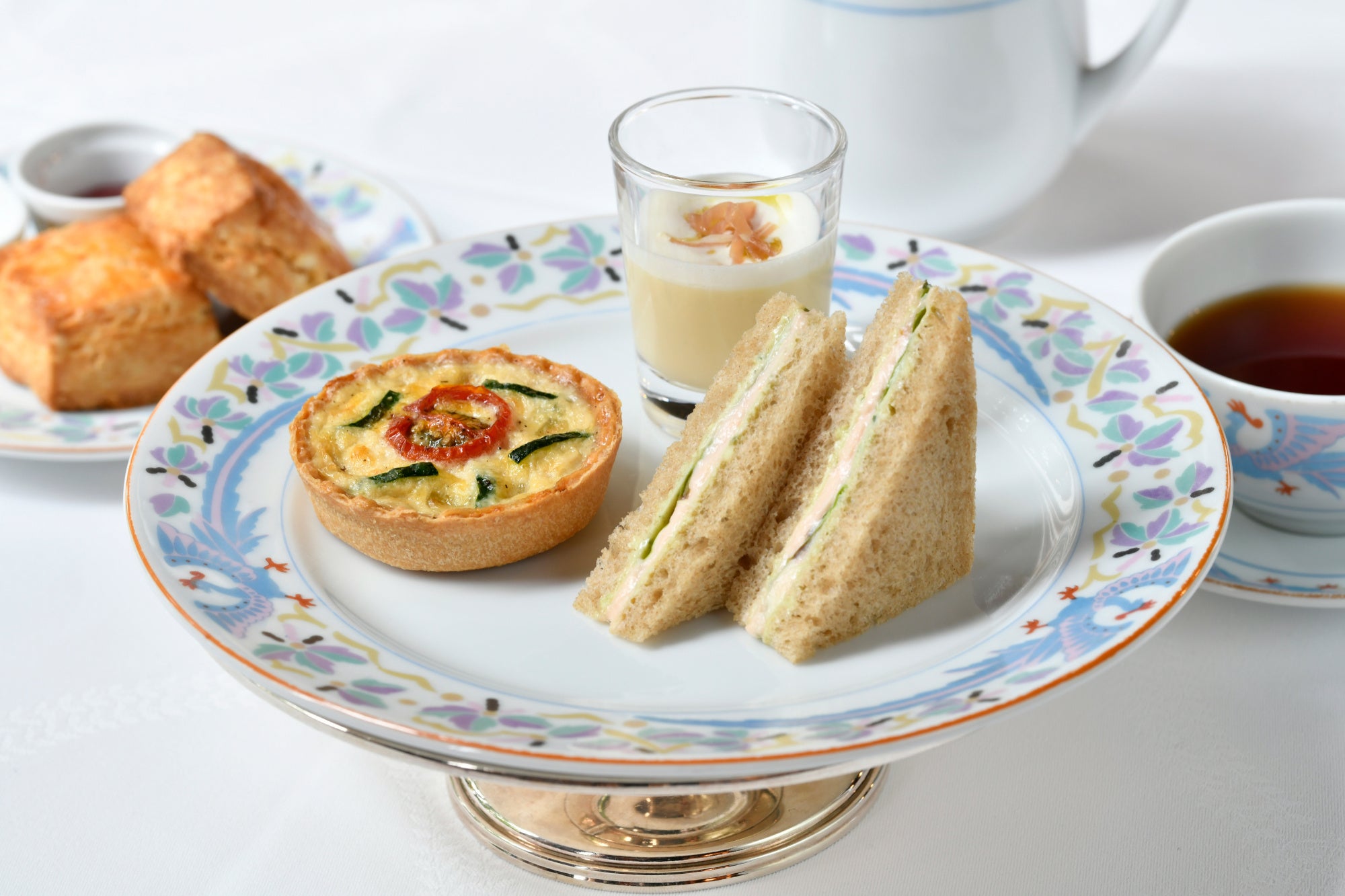 「フェニックスアフタヌーンティー～夏時間～」（セイボリー）