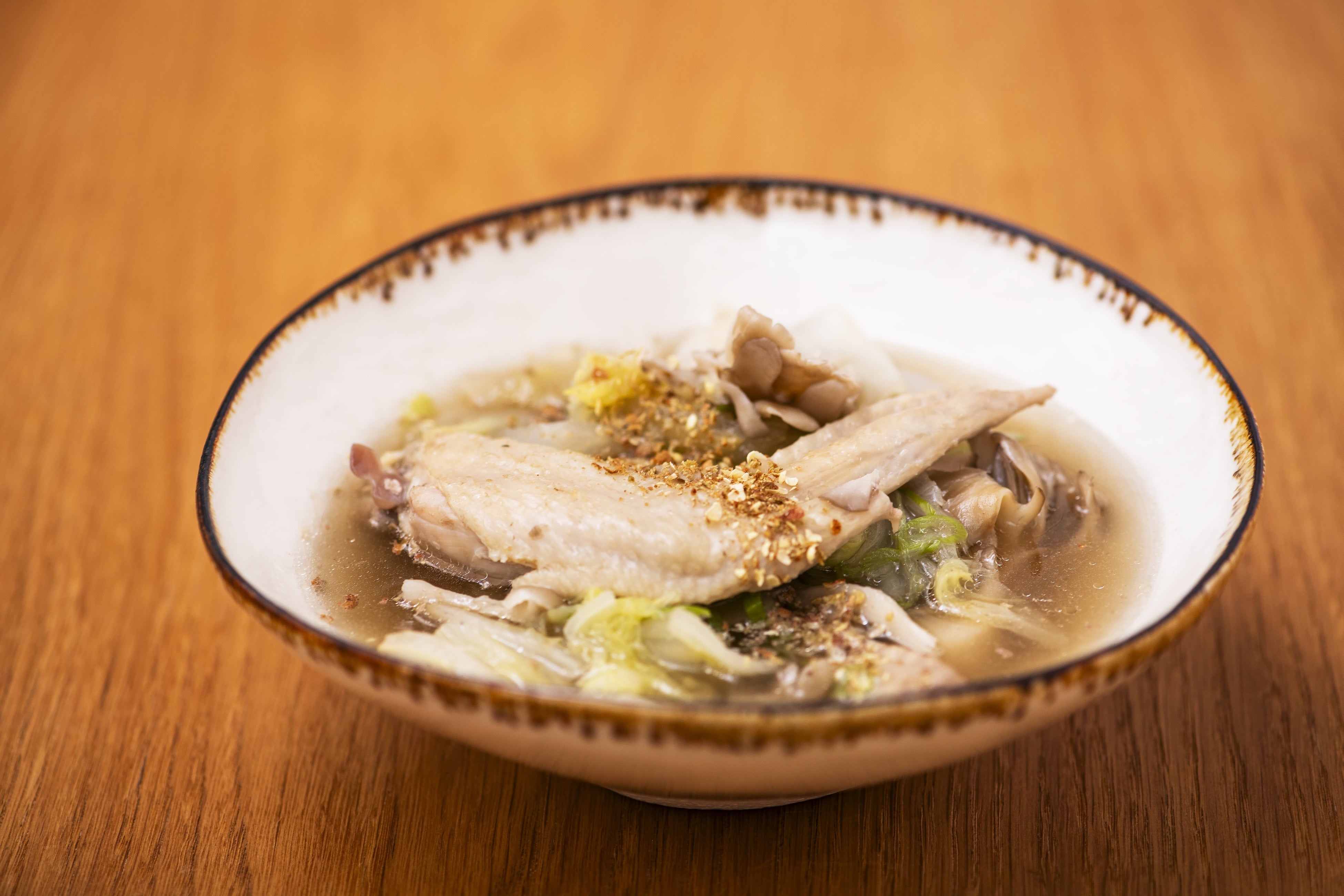 忙しい夜にももってこい！「手羽先と白菜の煮込みスープ」