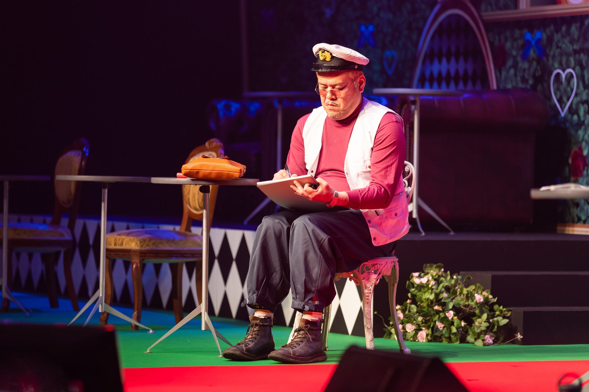 お題に沿って絵を描くくっきー!さん