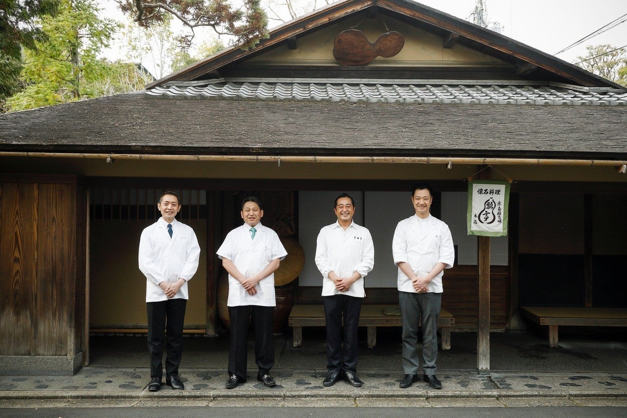 写真左から：「「木乃婦」高橋拓児氏、「一子相伝なかむら」中村元計氏、「美山荘」中東久人氏、「南禅寺畔 瓢亭」髙橋義弘氏