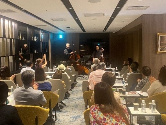 演奏終了後の拍手