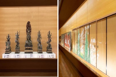 26日のプログラム『特別法話と声明』が行われた霊宝館内には、「文化財修復プロジェクト」でこれまでに修復をしてきた五大明王像（左）のほか、今年度から修復を行っている堂本印象の襖絵（右）も展示された。