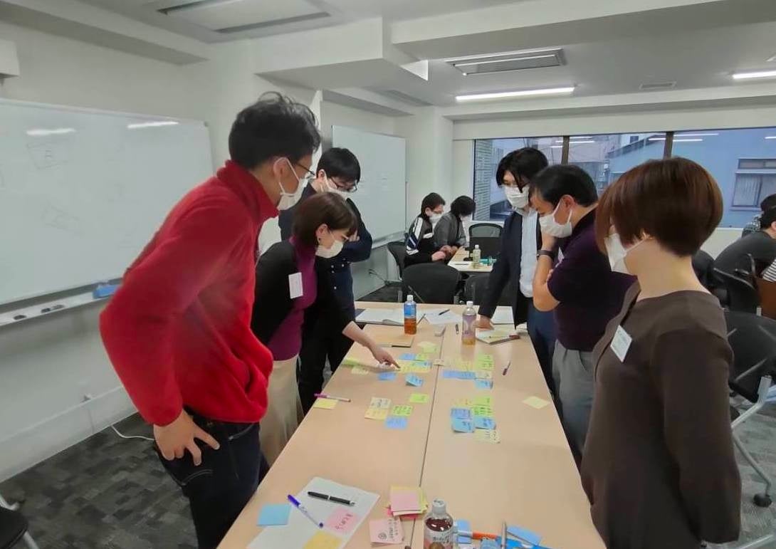 【写真】お互いを振り返るリフレクション