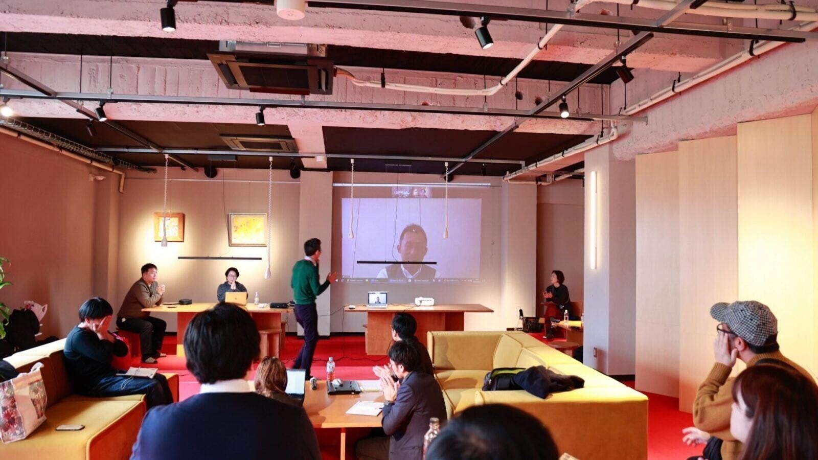 現地関係者からのインプットセッションの様子