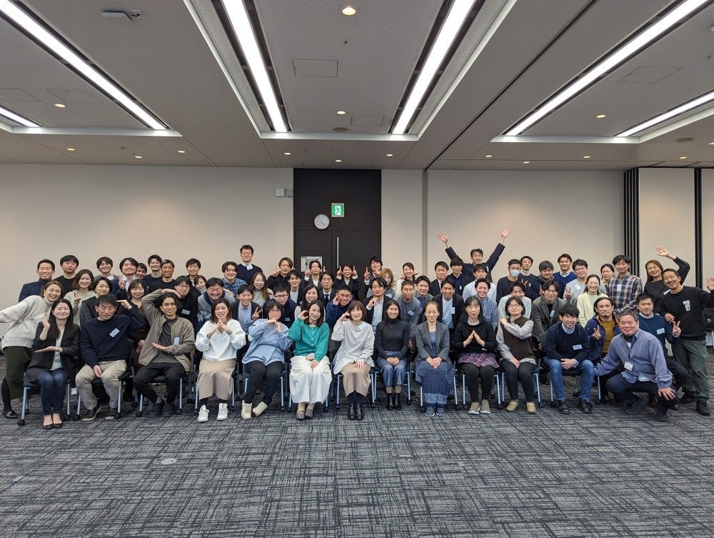 【写真】ALIVE EASTの集合写真