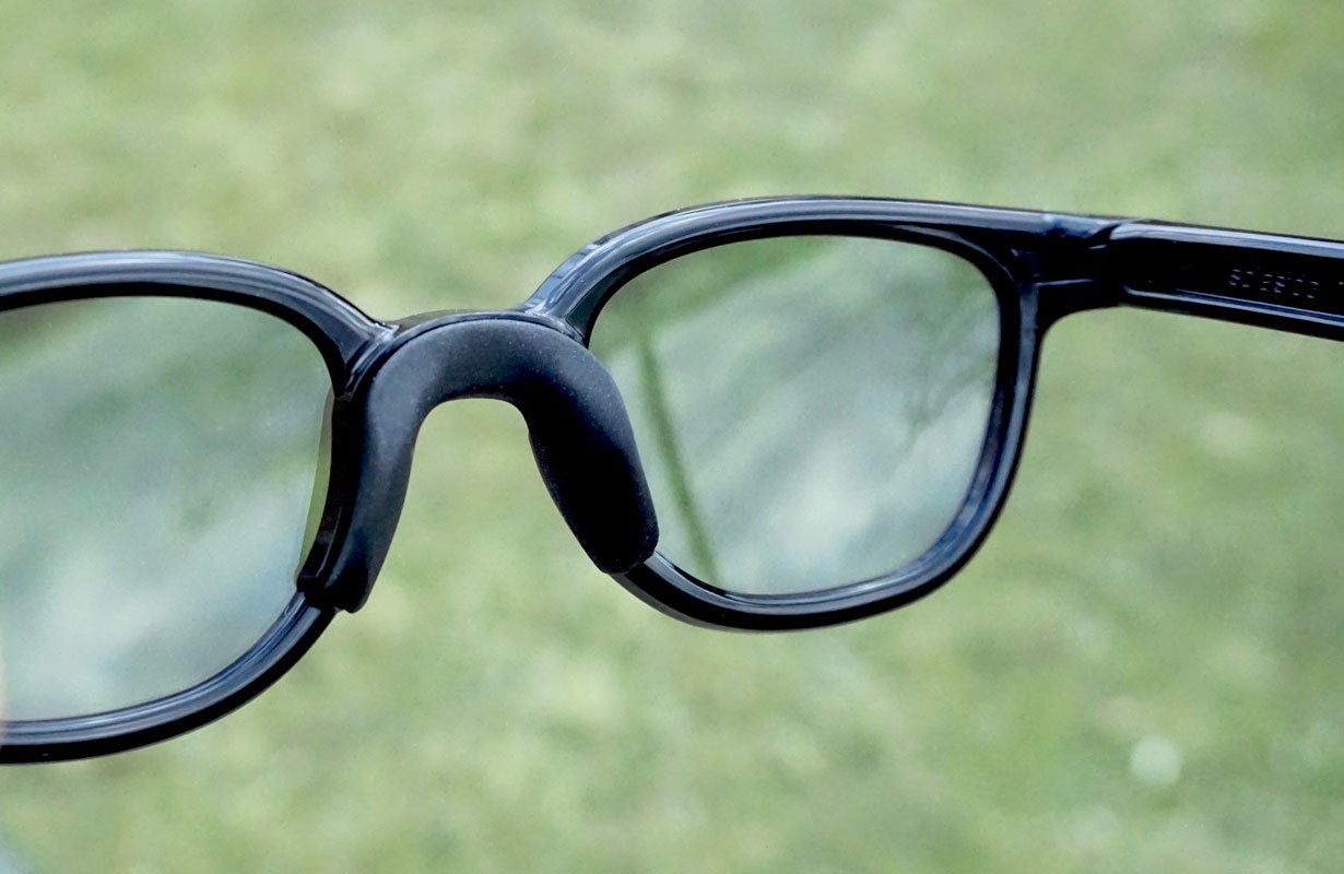 子どもの低い鼻にもしっかりフィットするノーズパーツ