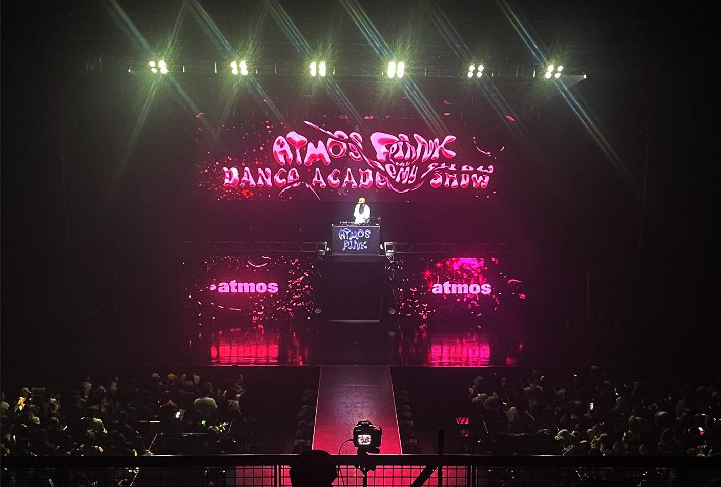 Zepp Diver City TOKYOで開催されたダンスイベント「ATMOS PINK