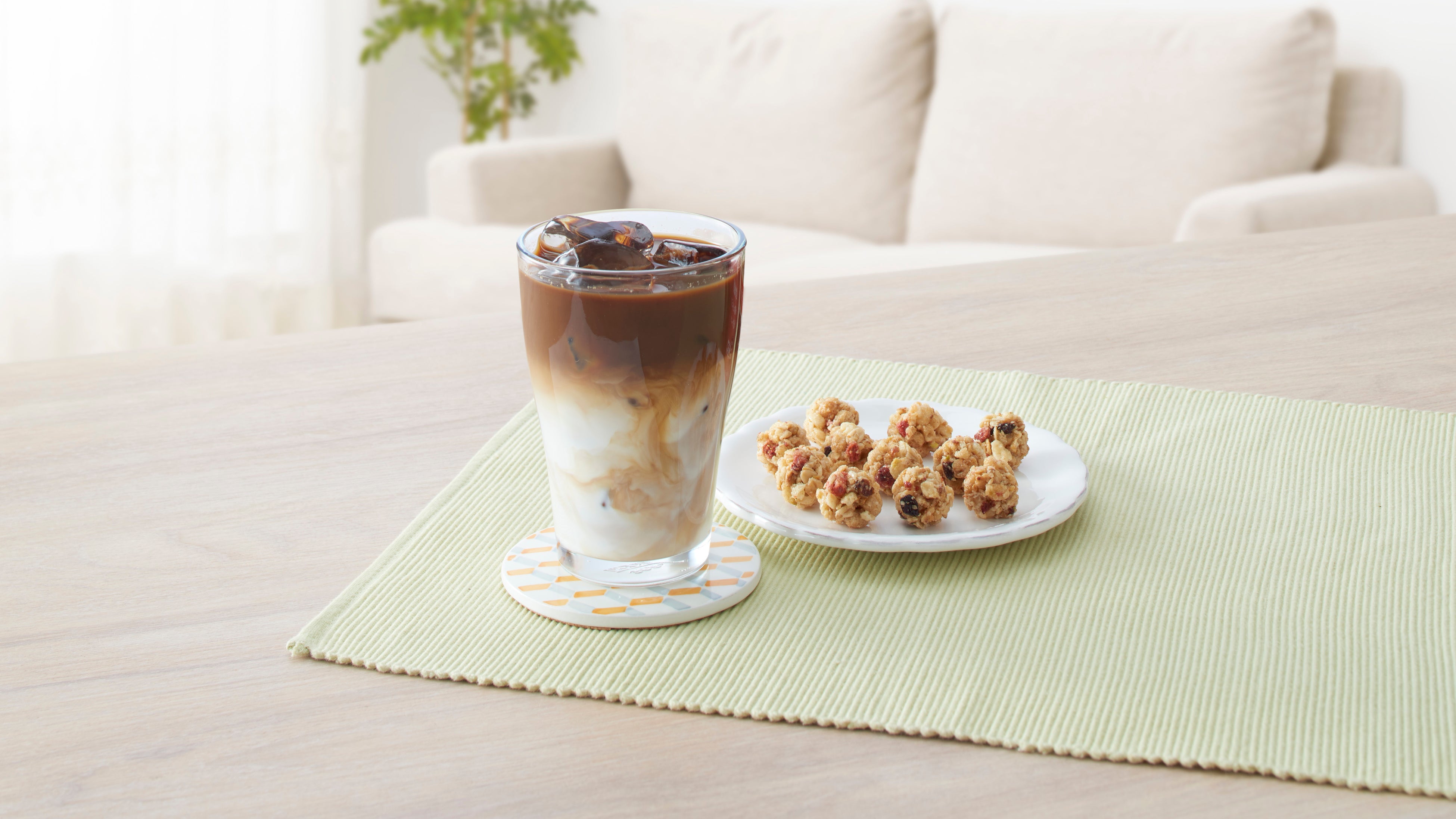 『フルグラ®ビッツ』