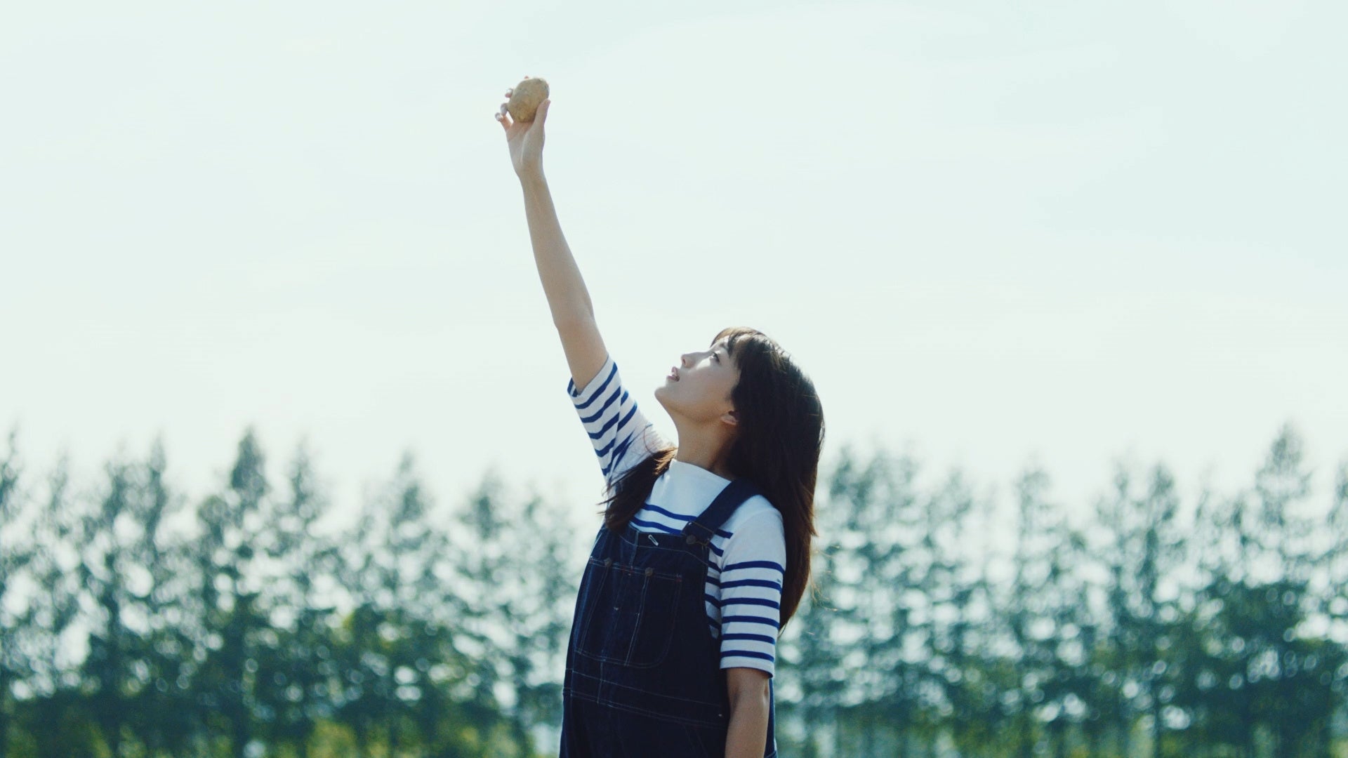 ポテトチップス うすしお味「畑から、愛をこめて。」篇より
