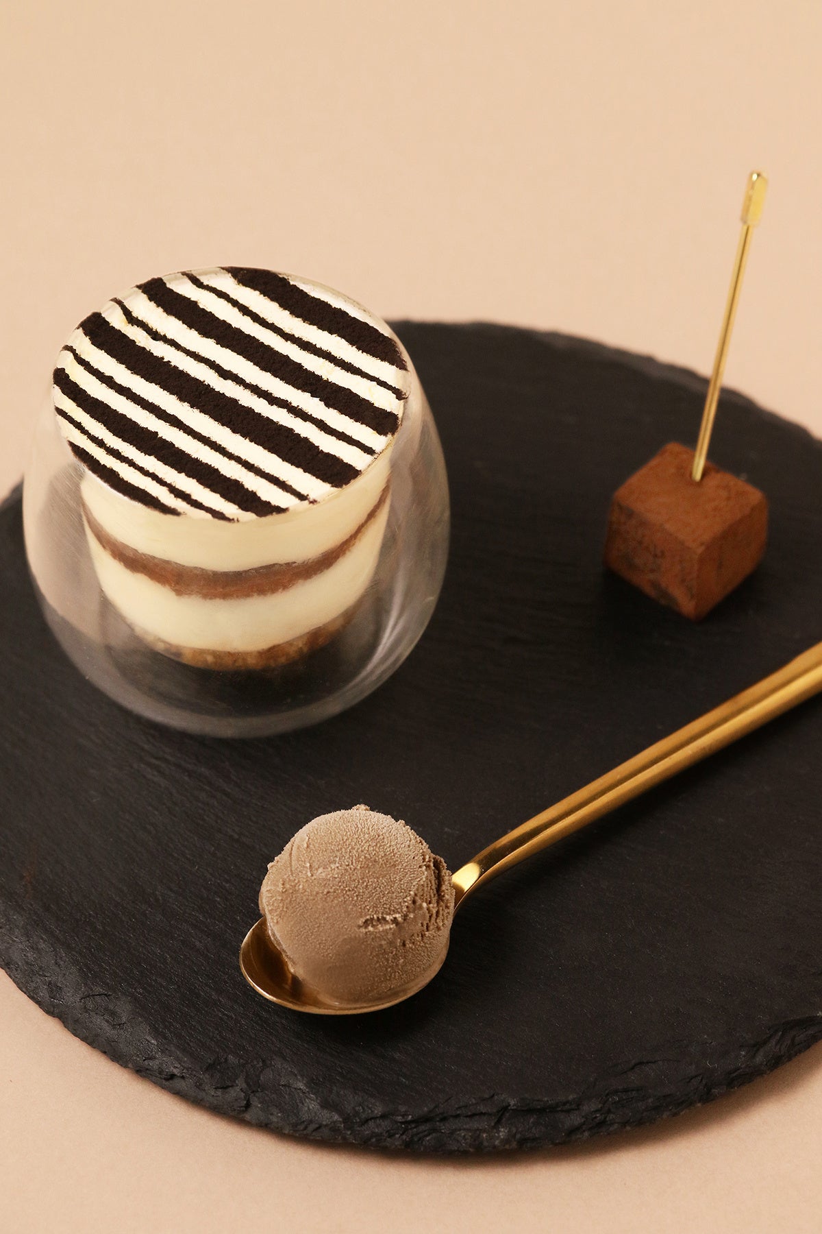 タイアップディナー：  《嘘〈アンティミテⅠ〉》－大人のティラミス－