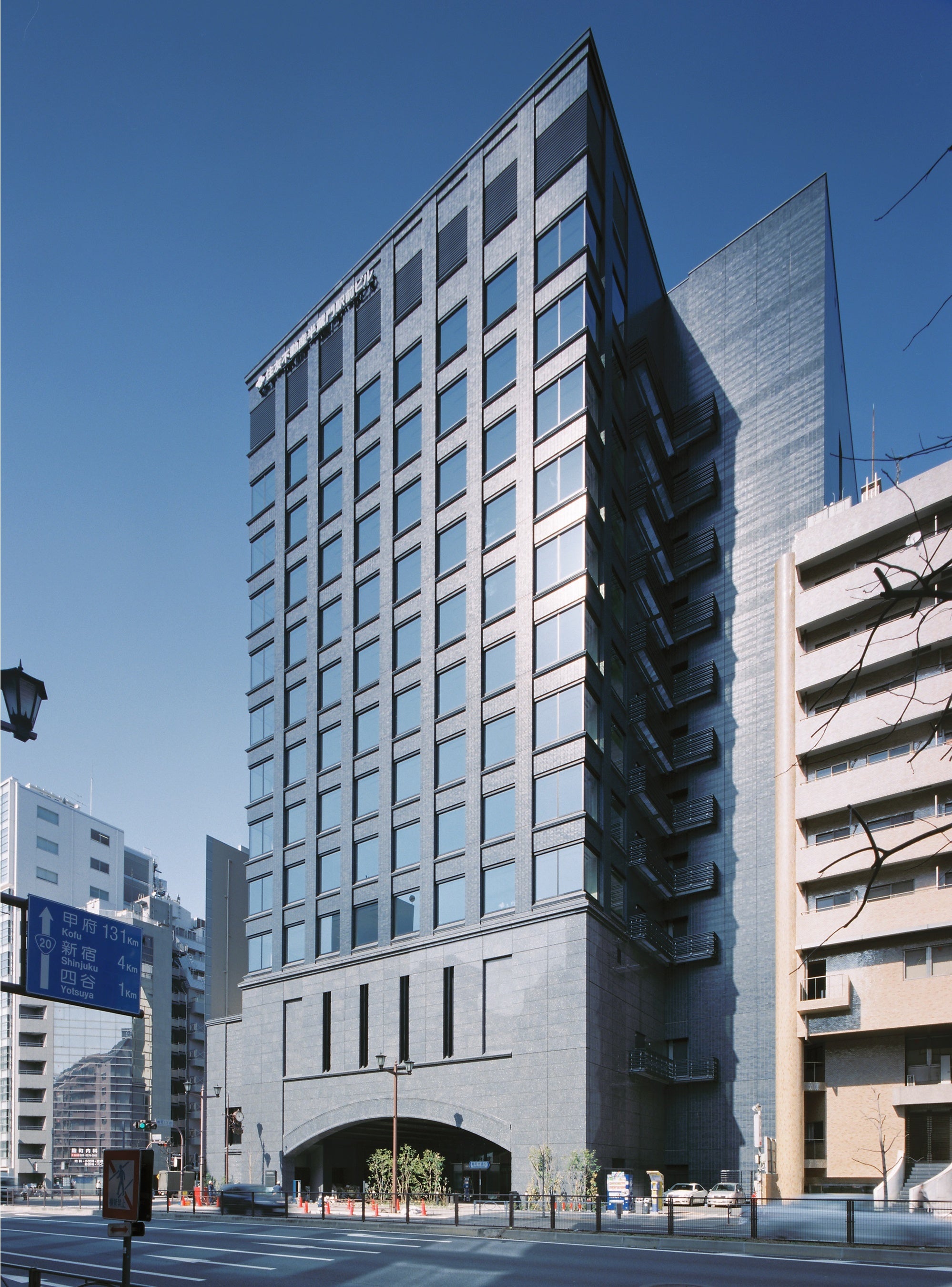 住友不動産半蔵門駅前ビル