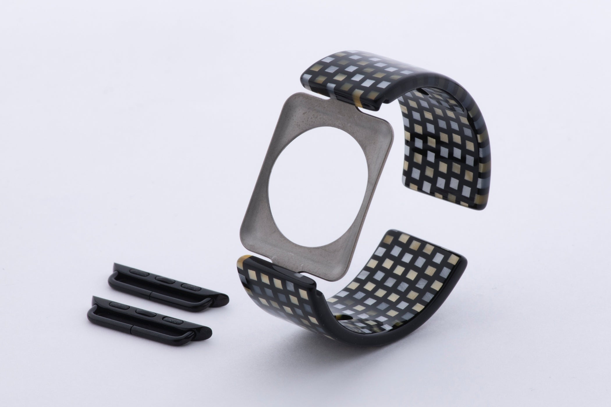 Apple Watch専用のバングル Air Bangle（エアバングル）がクラウド