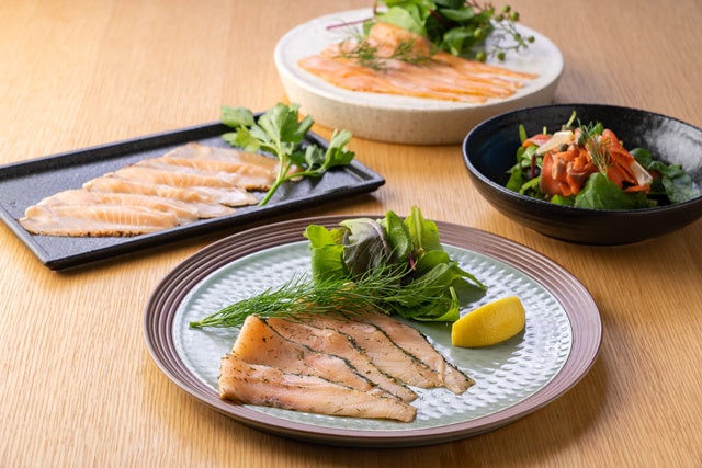 ヒラオ自慢の燻製品から2種を月替わりでお届け（画像はイメージです）