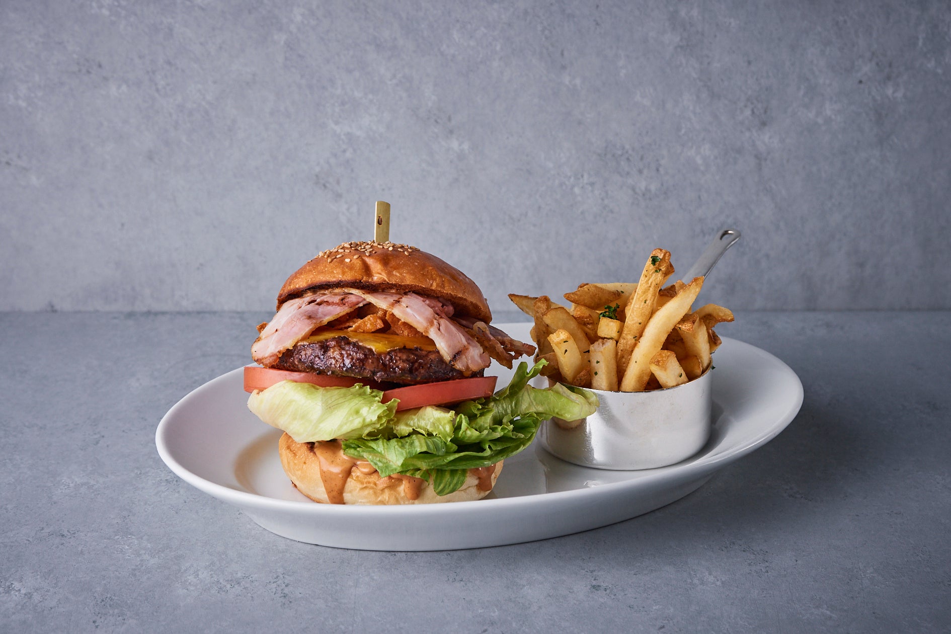 「オーク ドア バーガー」