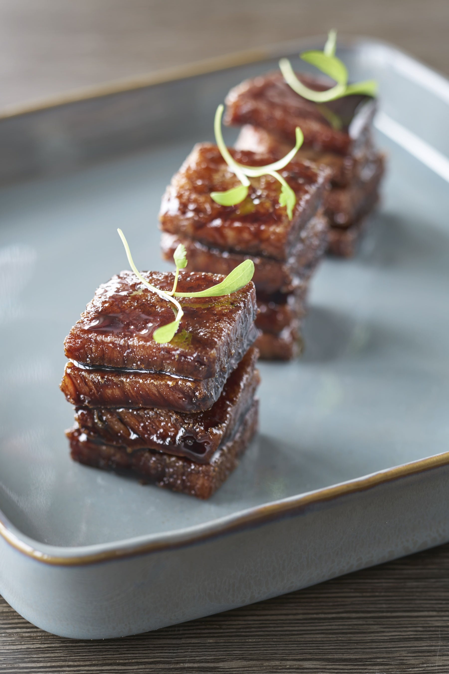 豚頬肉のクリスピー揚げ