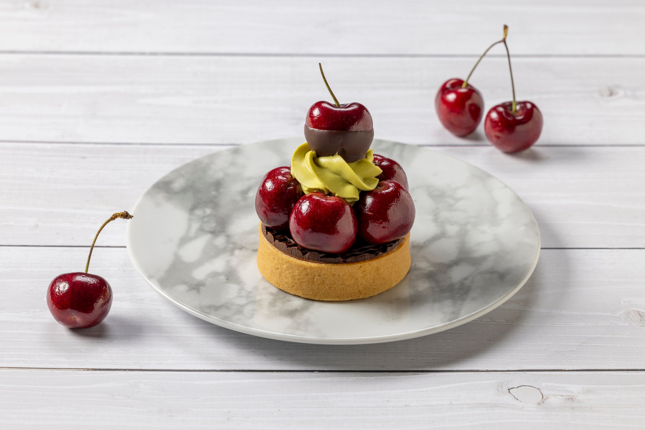 ゆみ ロンドン限定 Harrods チェリーケーキ ゆみ ロンドン限定 Harrods チェリーケーキ 新メニュー