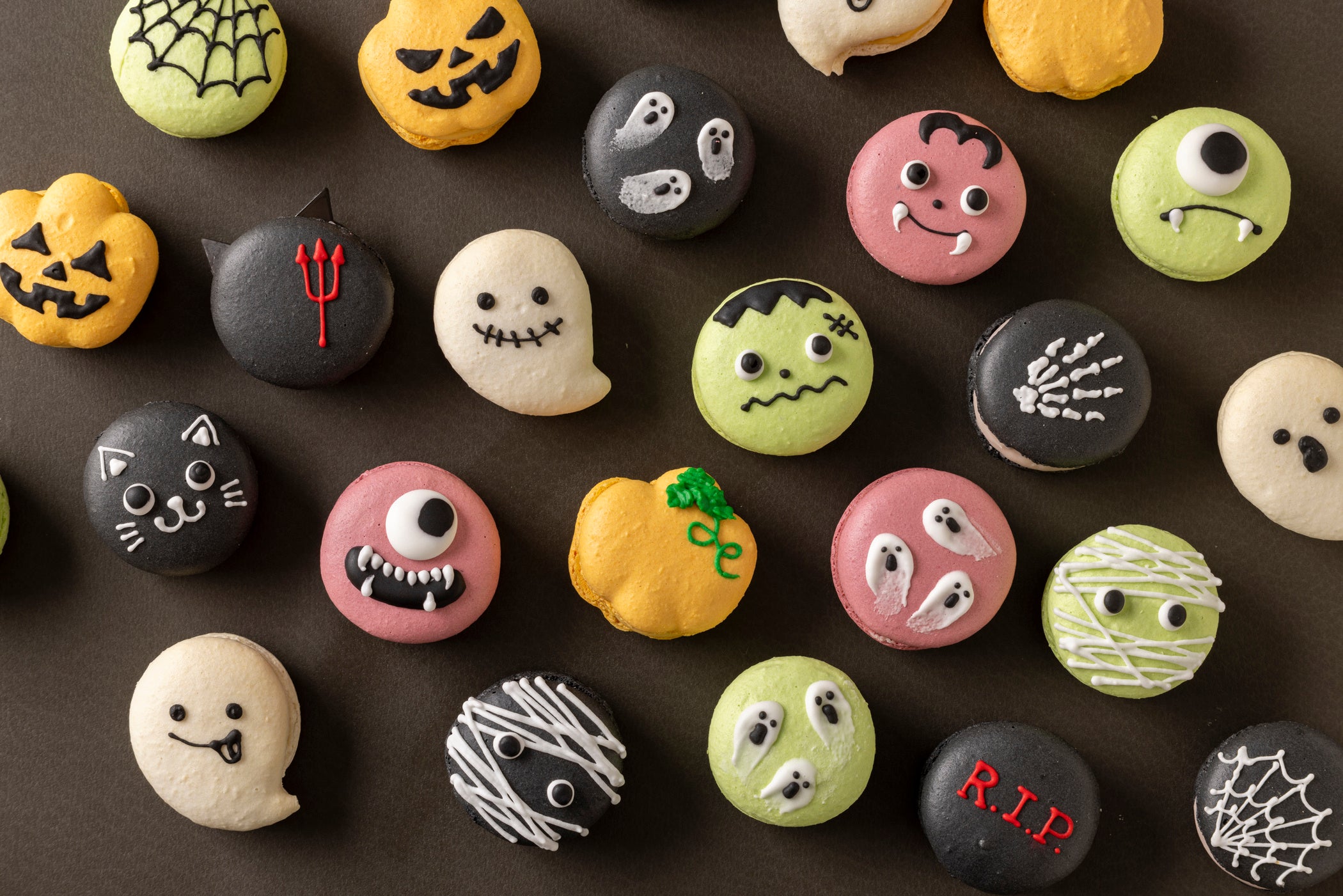 Halloweenマカロン　黒猫クマちゃん　オレンジ Halloweenマカロン 黒猫クマちゃん オレンジ - メルカリ